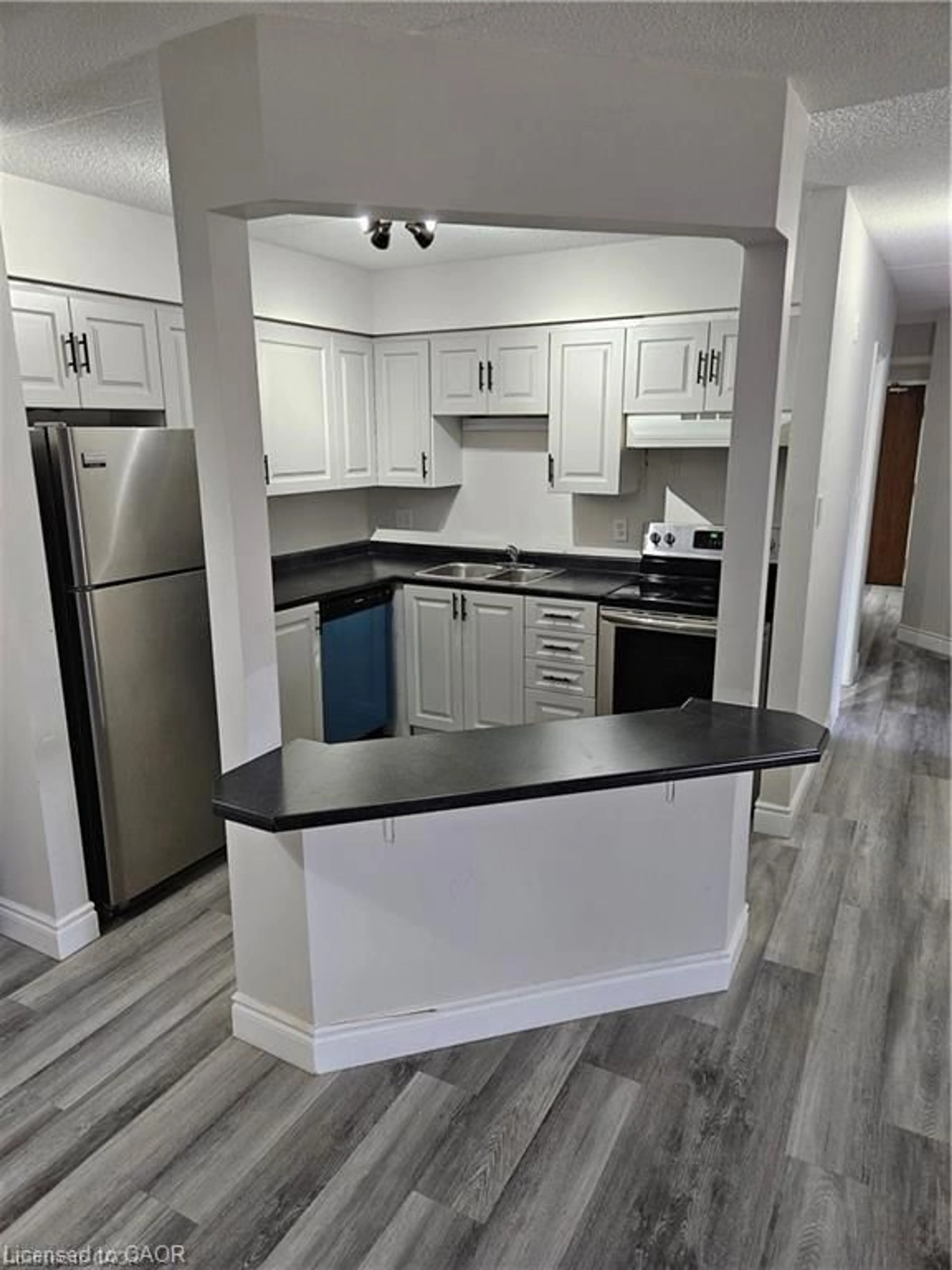 Unknown for 3085 Kingsway Dr #3, Kitchener Ontario N2C 2P1
