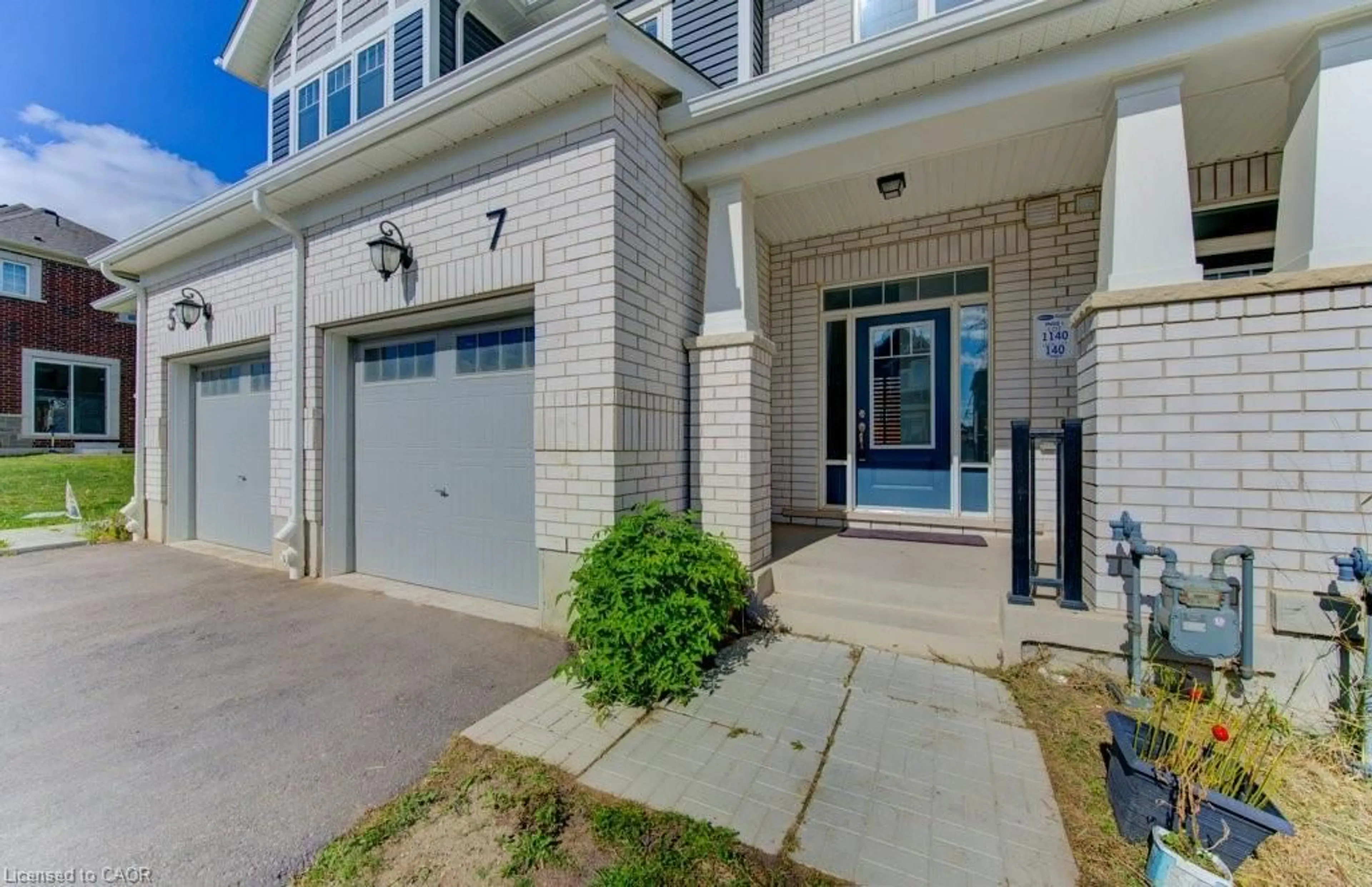 Unknown for 7 Saxony St, Kitchener Ontario N2R 0S3