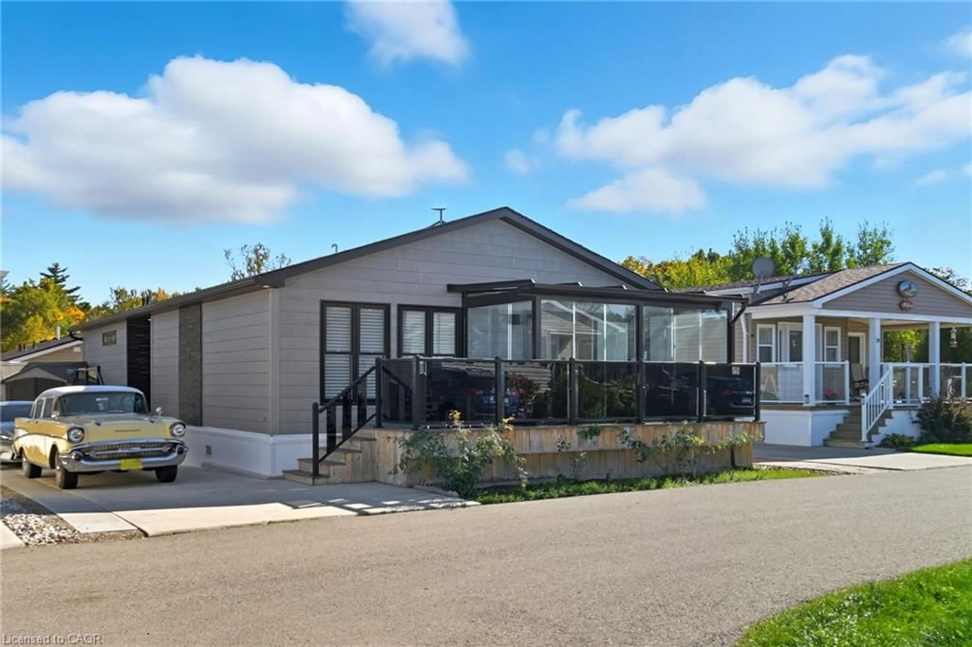 Home with vinyl exterior material, street for 4449 Milburough Line #28 Ash Street, Burlington Ontario L7P 0C5