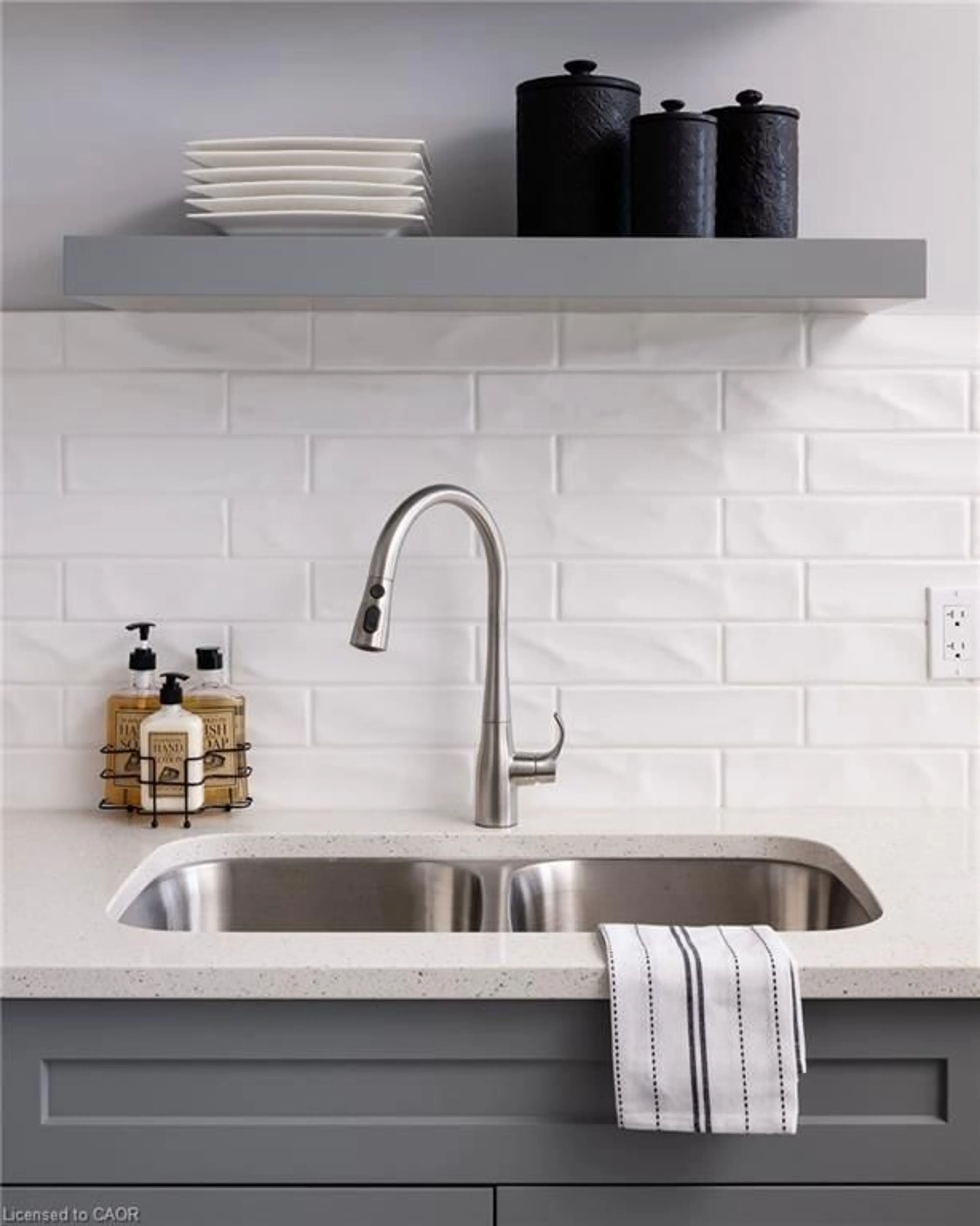 Contemporary kitchen, ceramic/tile floor for 186 Bridge Cres, Minto Ontario N0G 2P0