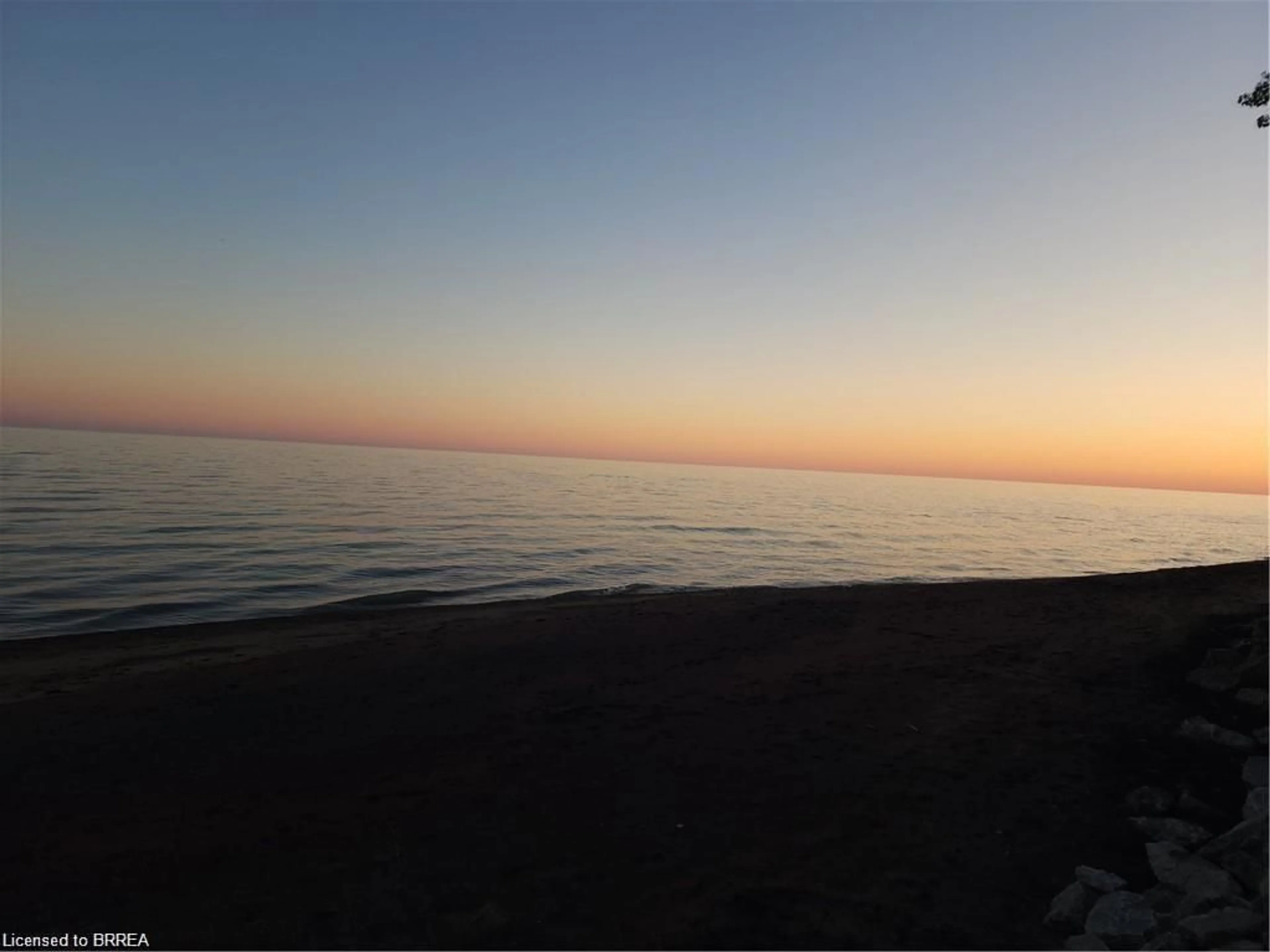 Blurry image for 48-50 Erie Blvd, Long Point Ontario N0E 1M0