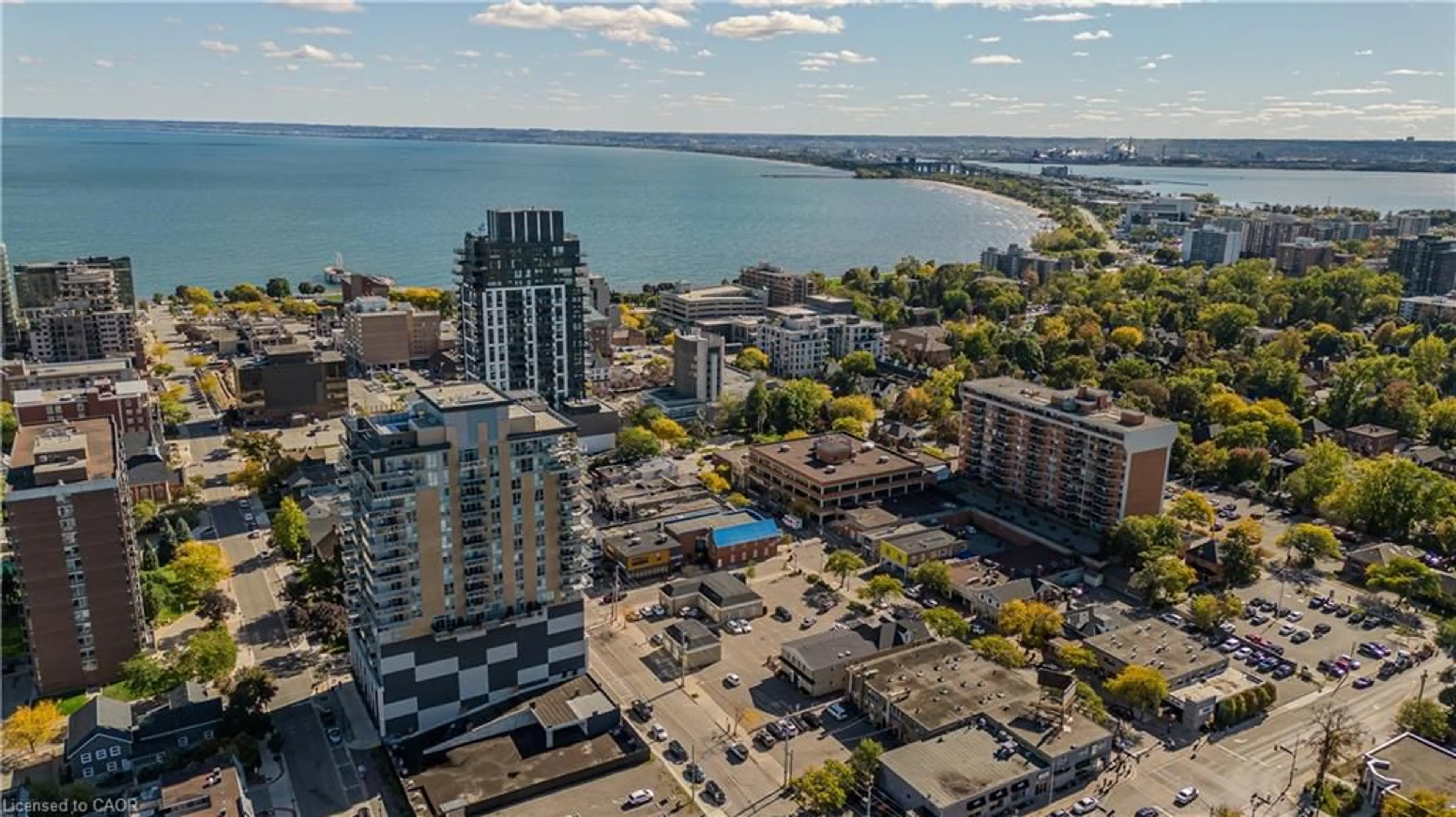 A pic from outside/outdoor area/front of a property/back of a property/a pic from drone, city buildings view from balcony for 2025 Maria St #1104, Burlington Ontario L7R 0E9