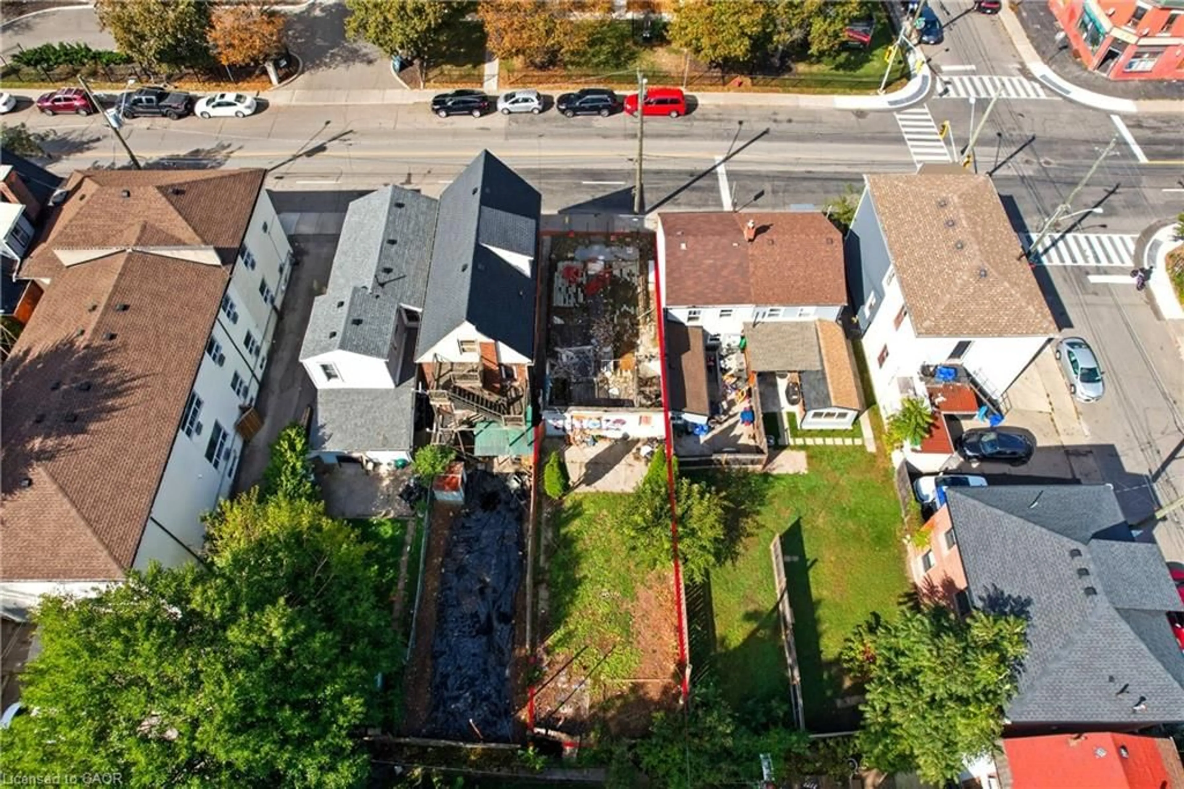 A pic from outside/outdoor area/front of a property/back of a property/a pic from drone, city buildings view from balcony for 186 John St, Hamilton Ontario L8L 4P2