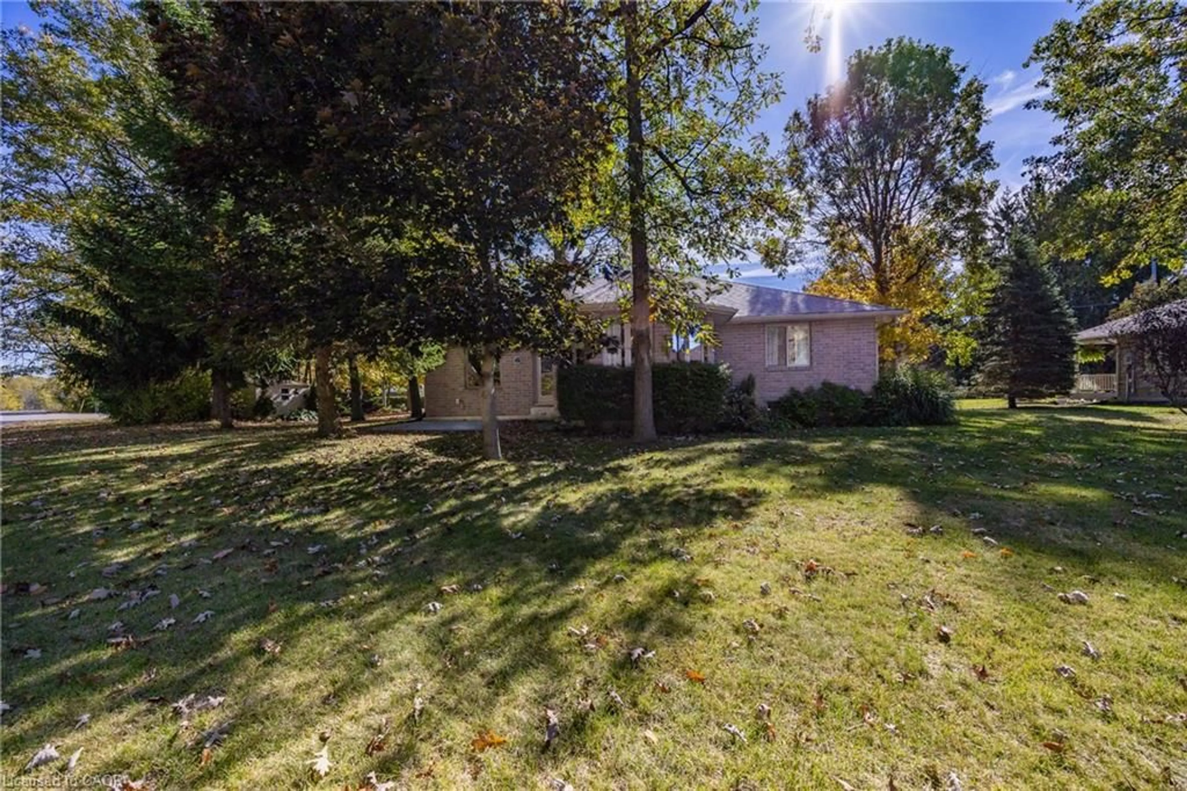 A pic from outside/outdoor area/front of a property/back of a property/a pic from drone, street for 51 Inglewood Dr, Port Dover Ontario N0A 1N6
