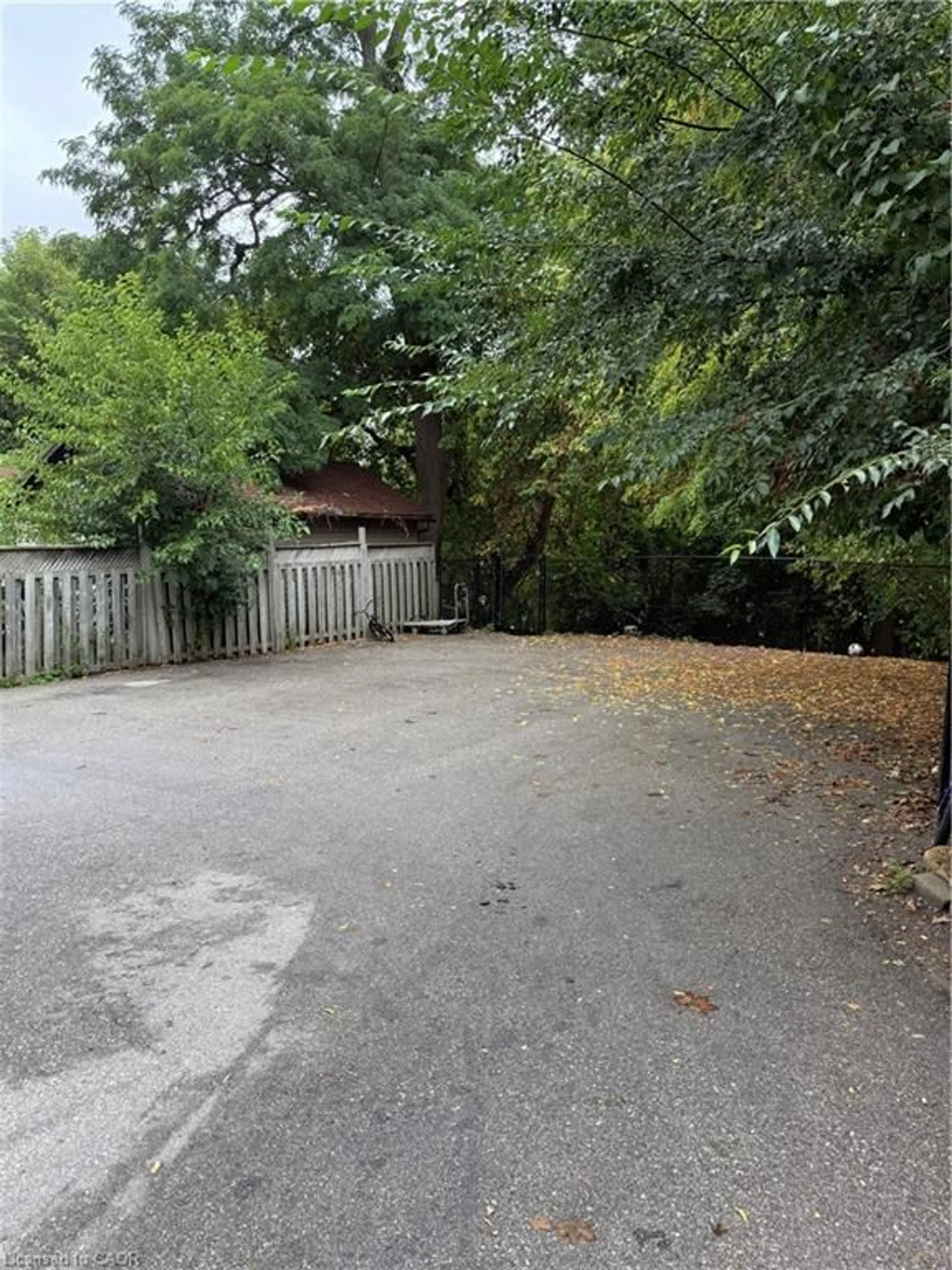 Unknown for 154 Church St, Kitchener Ontario N2G 2S6