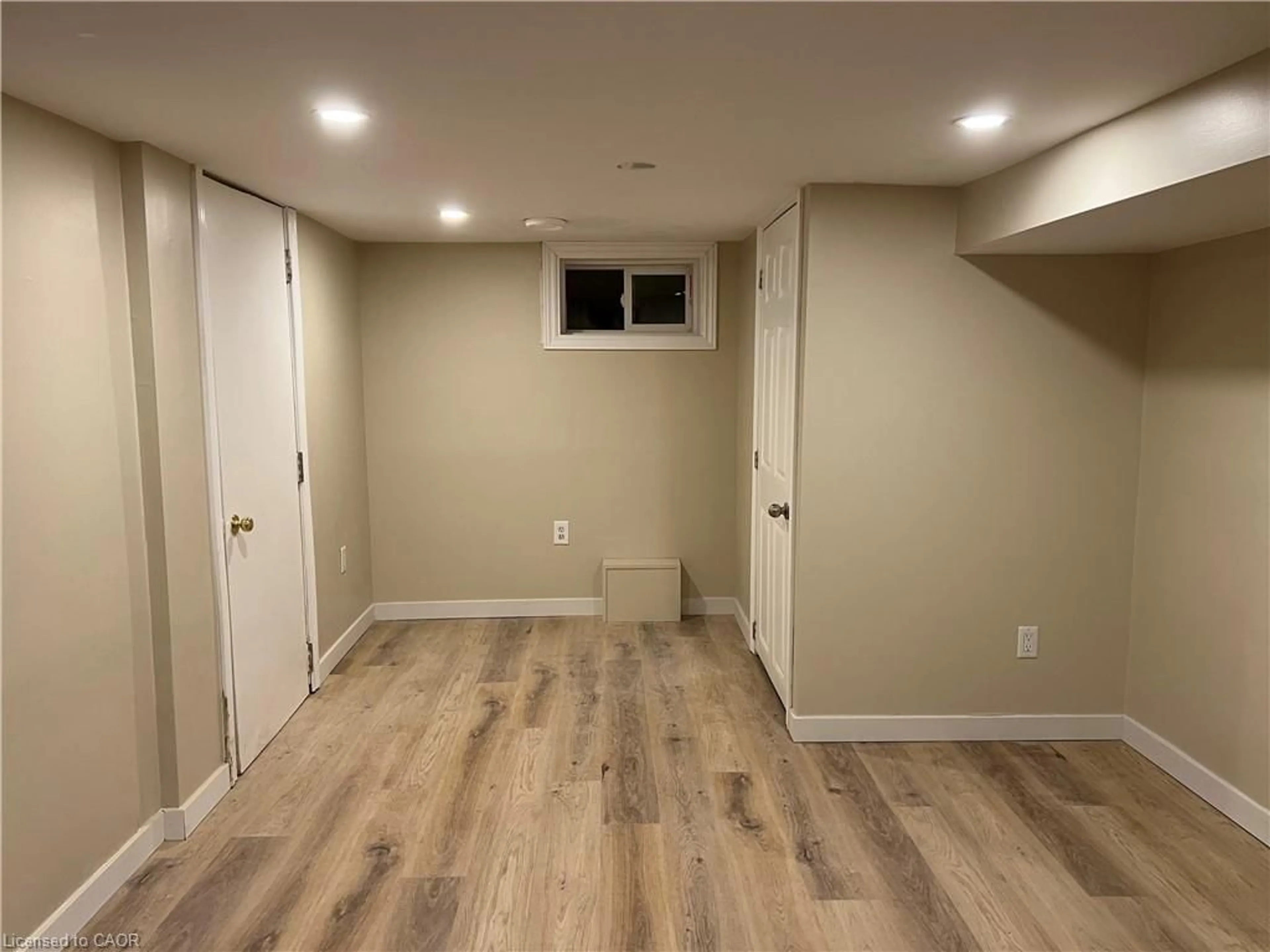 A pic of a room for 154 Church St, Kitchener Ontario N2G 2S6