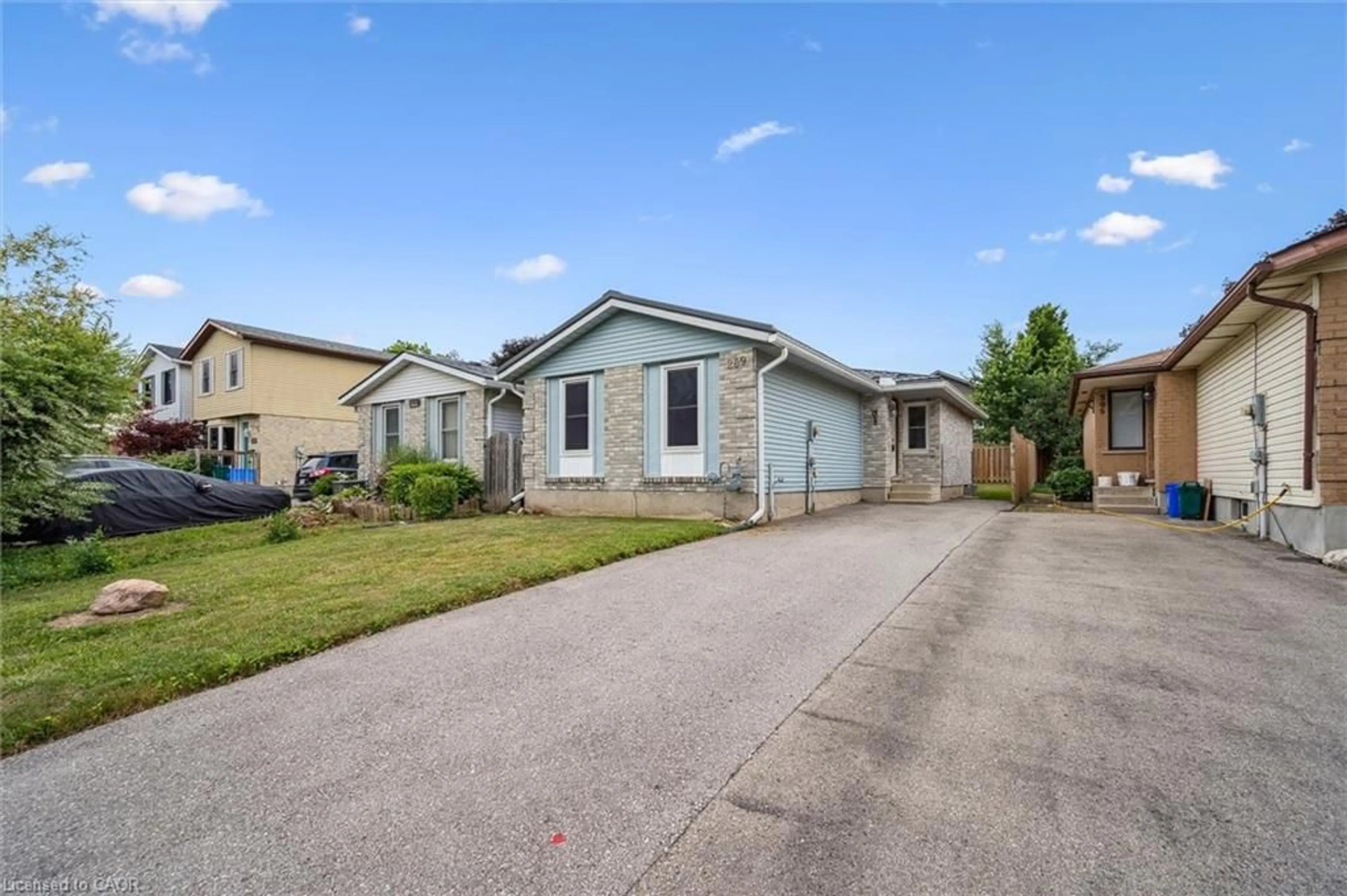 Unknown for 289 Strathallan St, Fergus Ontario N1M 3L6