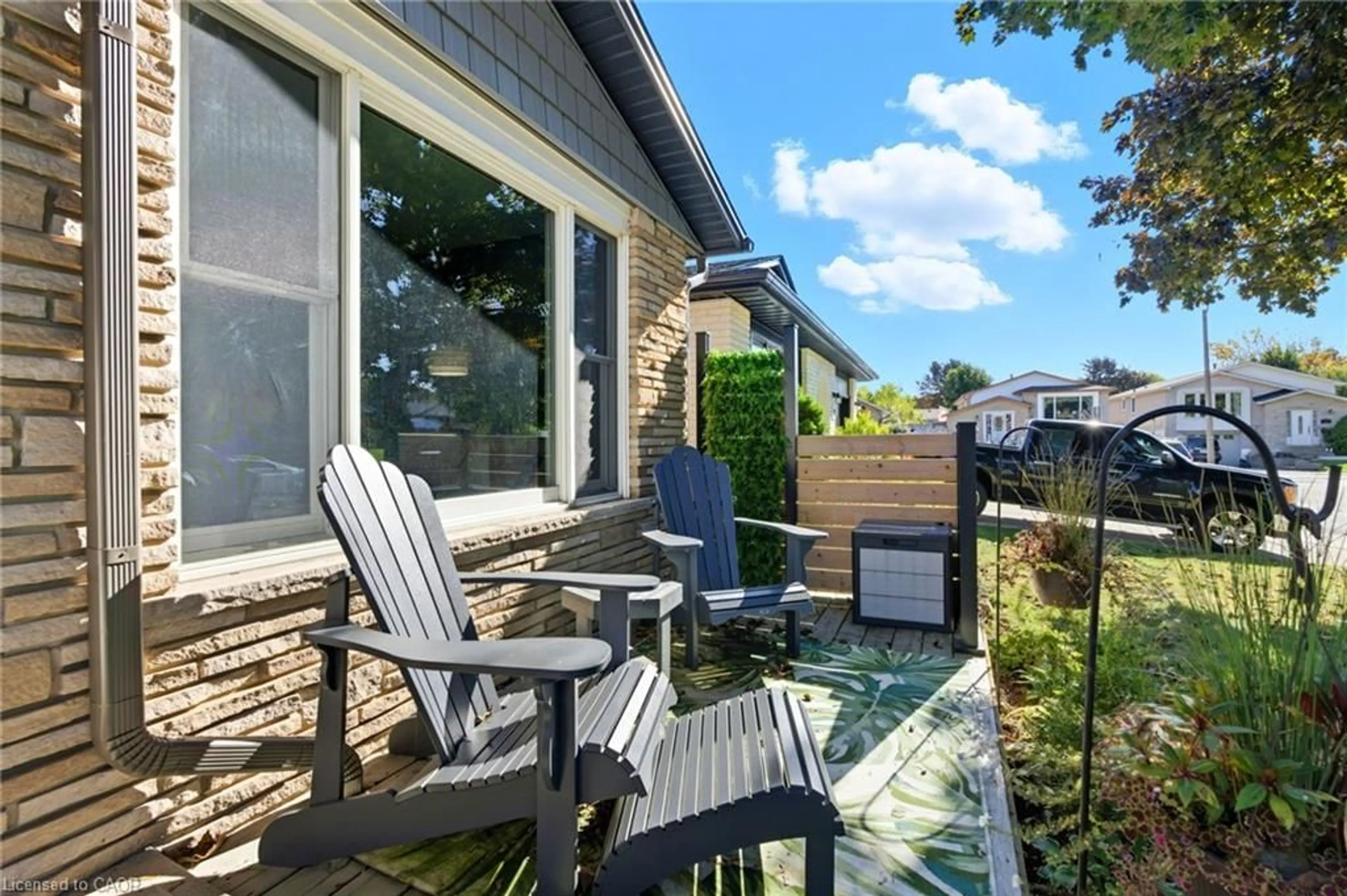 Patio, street for 5 Piper Pl, Hamilton Ontario L9C 6X5
