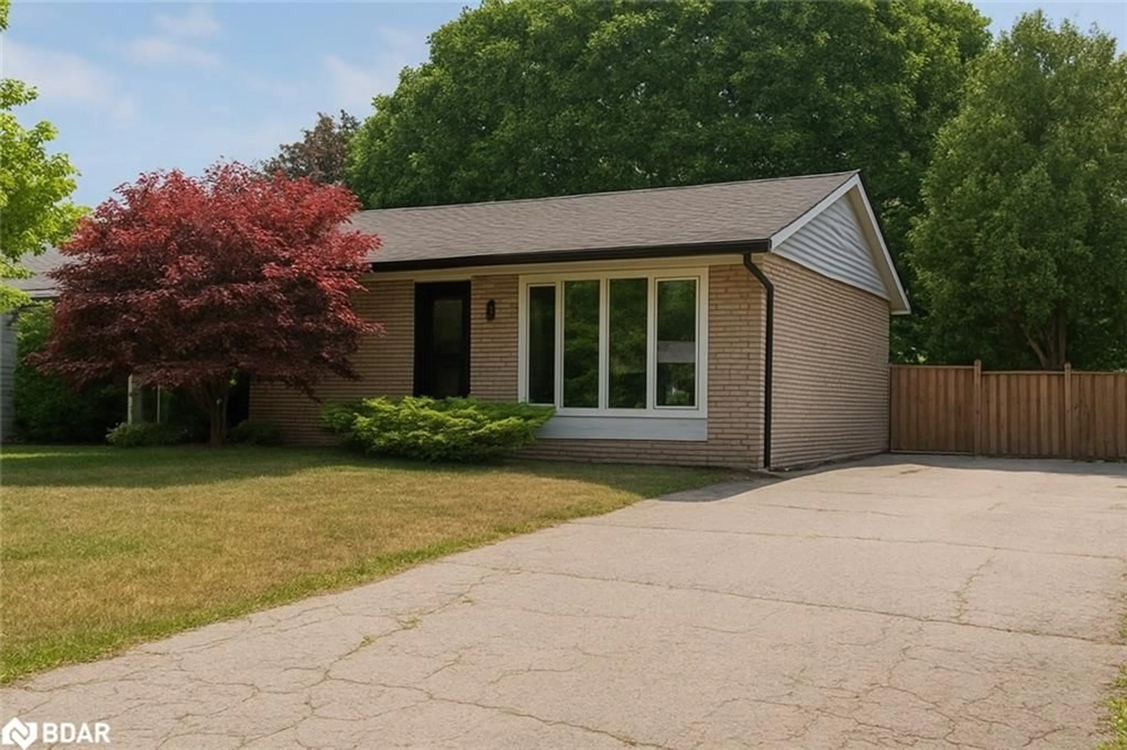 Home with brick exterior material, street for 635 Bridlewood, Burlington Ontario L7L 4E2