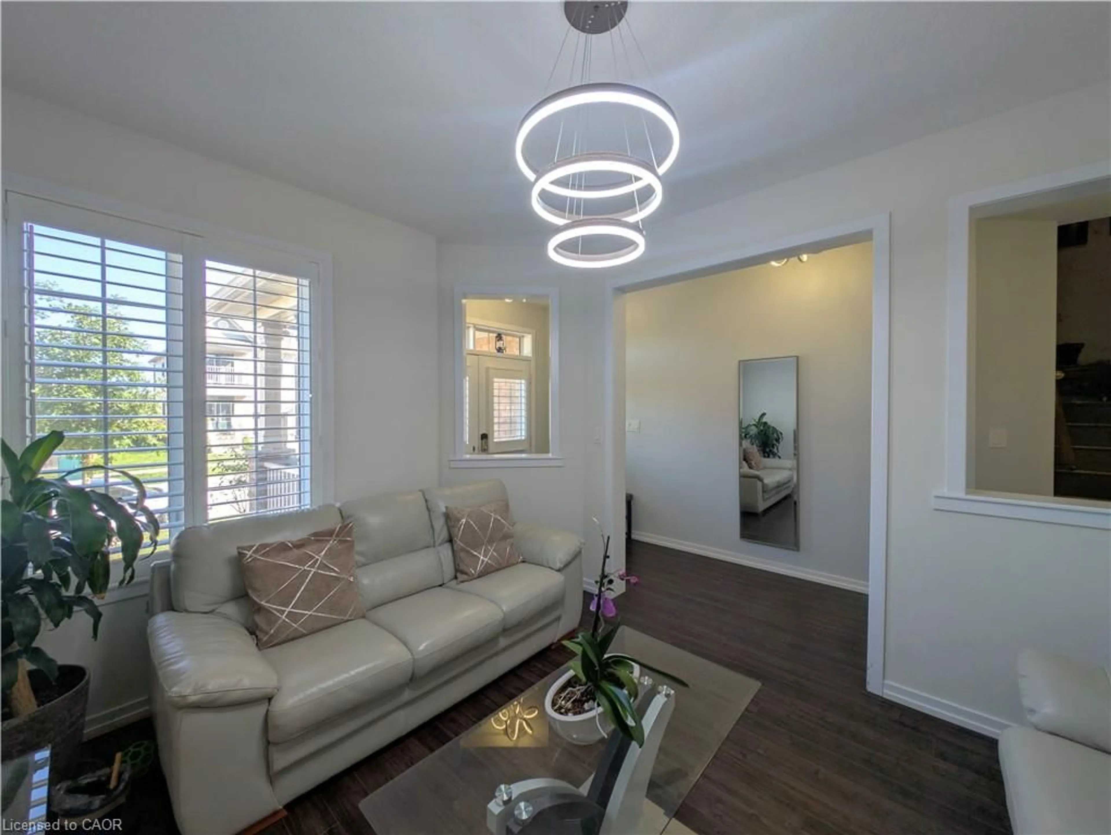 Living room with furniture, unknown for 37 Mull Ave, Caledonia Ontario N3W 0B9