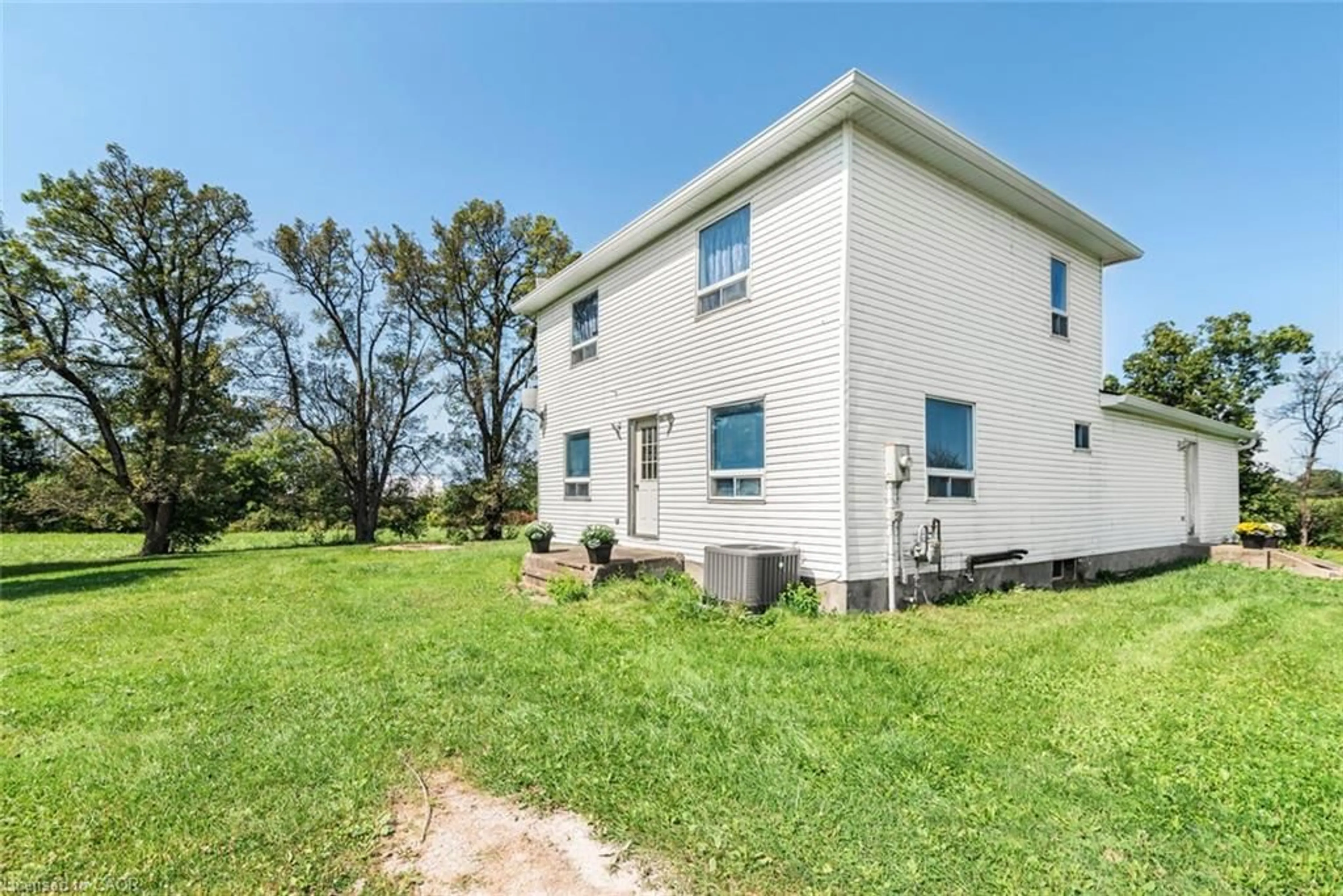 Unknown for 6569 3 Hwy, Canfield Ontario N0A 1C0