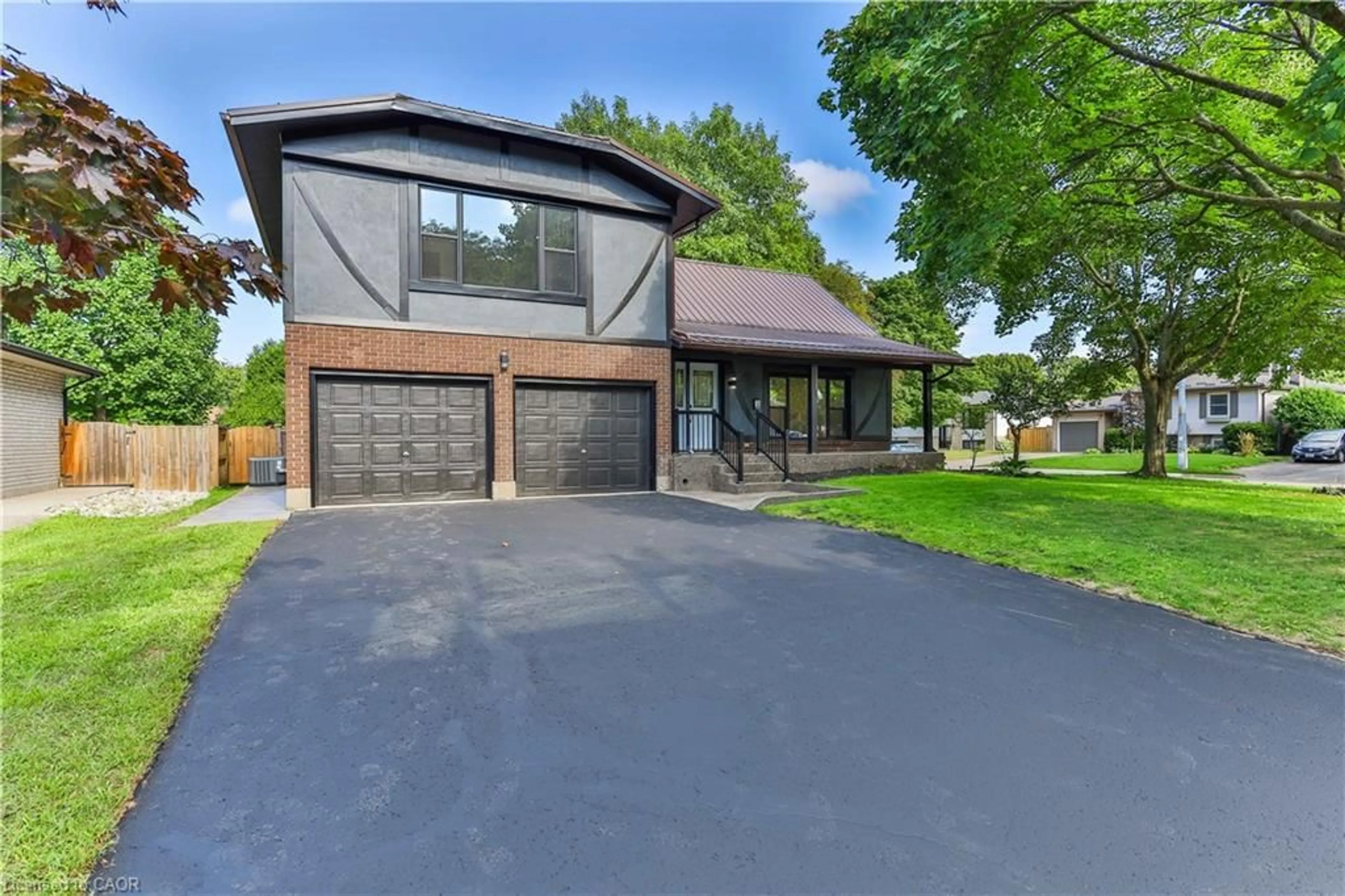 Home with brick exterior material, street for 22 Atwood Cres, Simcoe Ontario N3Y 5A4