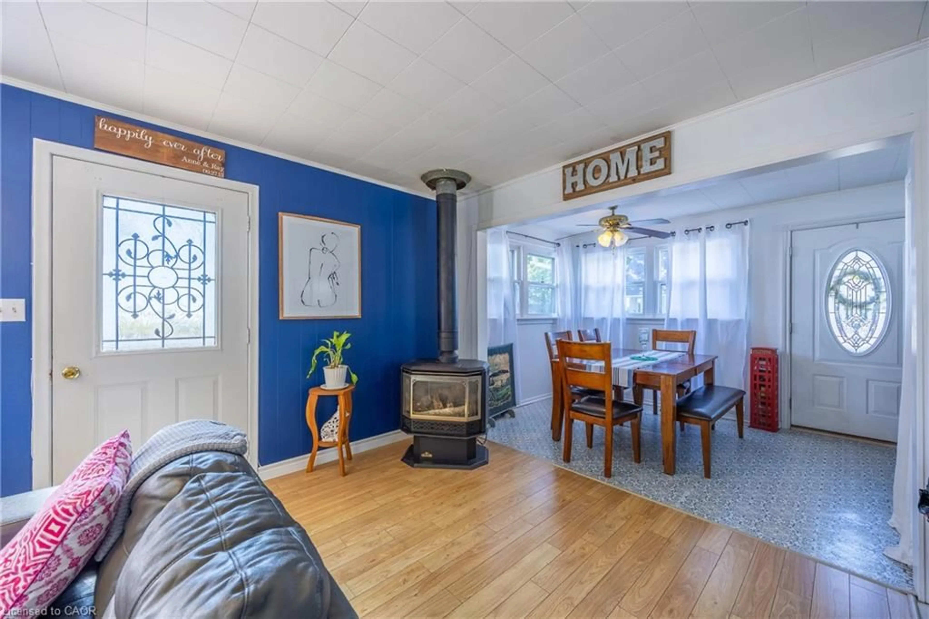 Living room with furniture, wood/laminate floor for 2035 Erie St, Port Dover Ontario N0A 1N7