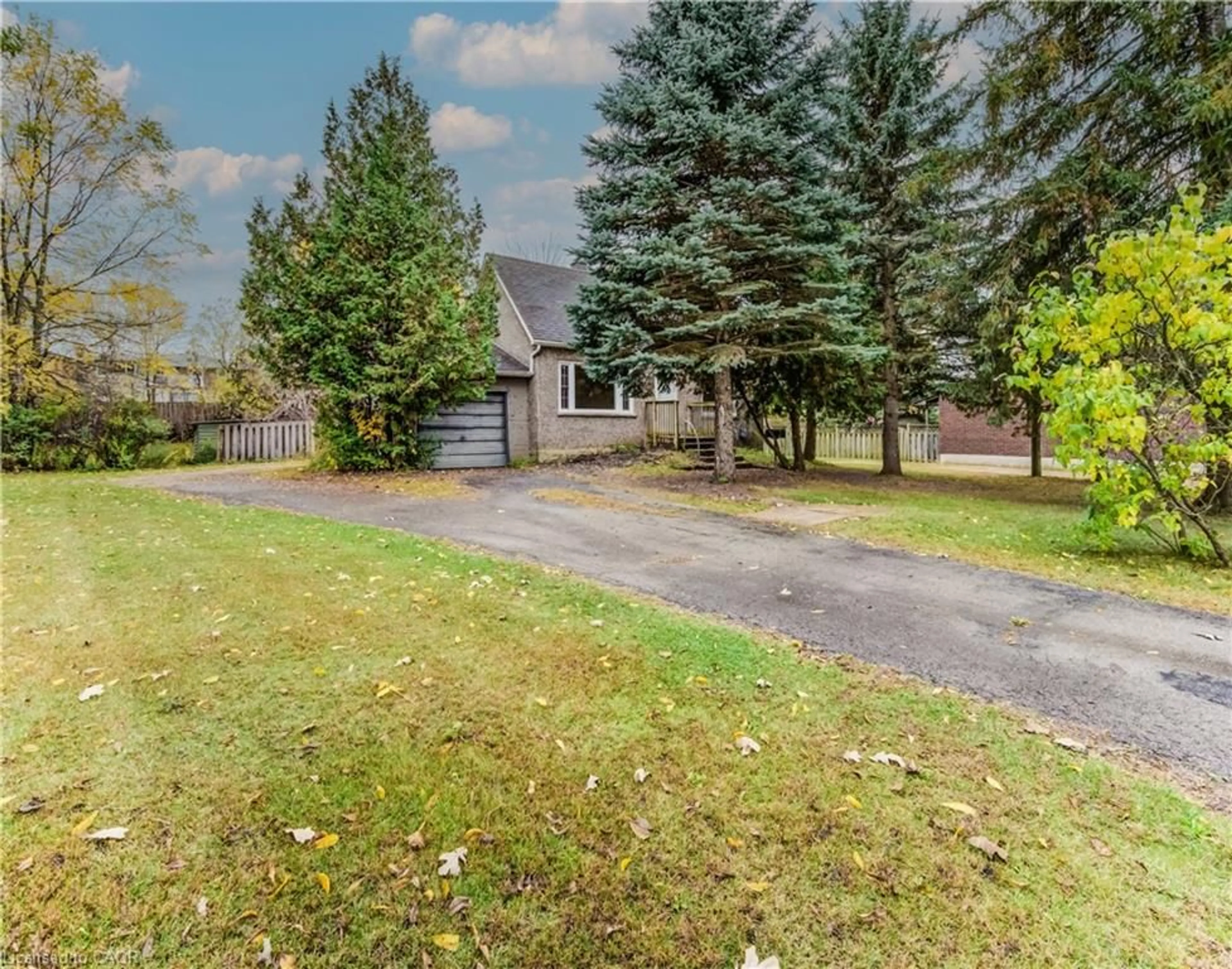 A pic from outside/outdoor area/front of a property/back of a property/a pic from drone, unknown for 341 Clyde Rd, Cambridge Ontario N1R 1L4