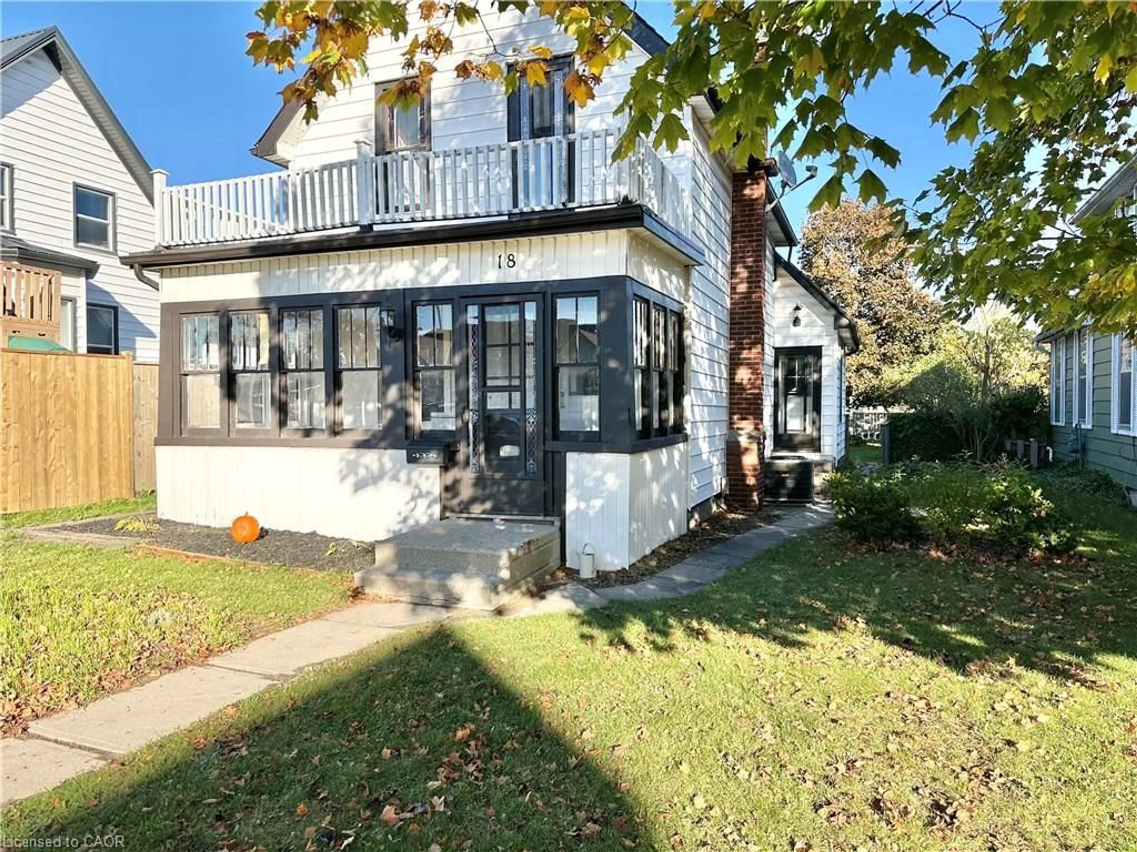 Unknown for 18 King St, Tillsonburg Ontario N4G 3E2