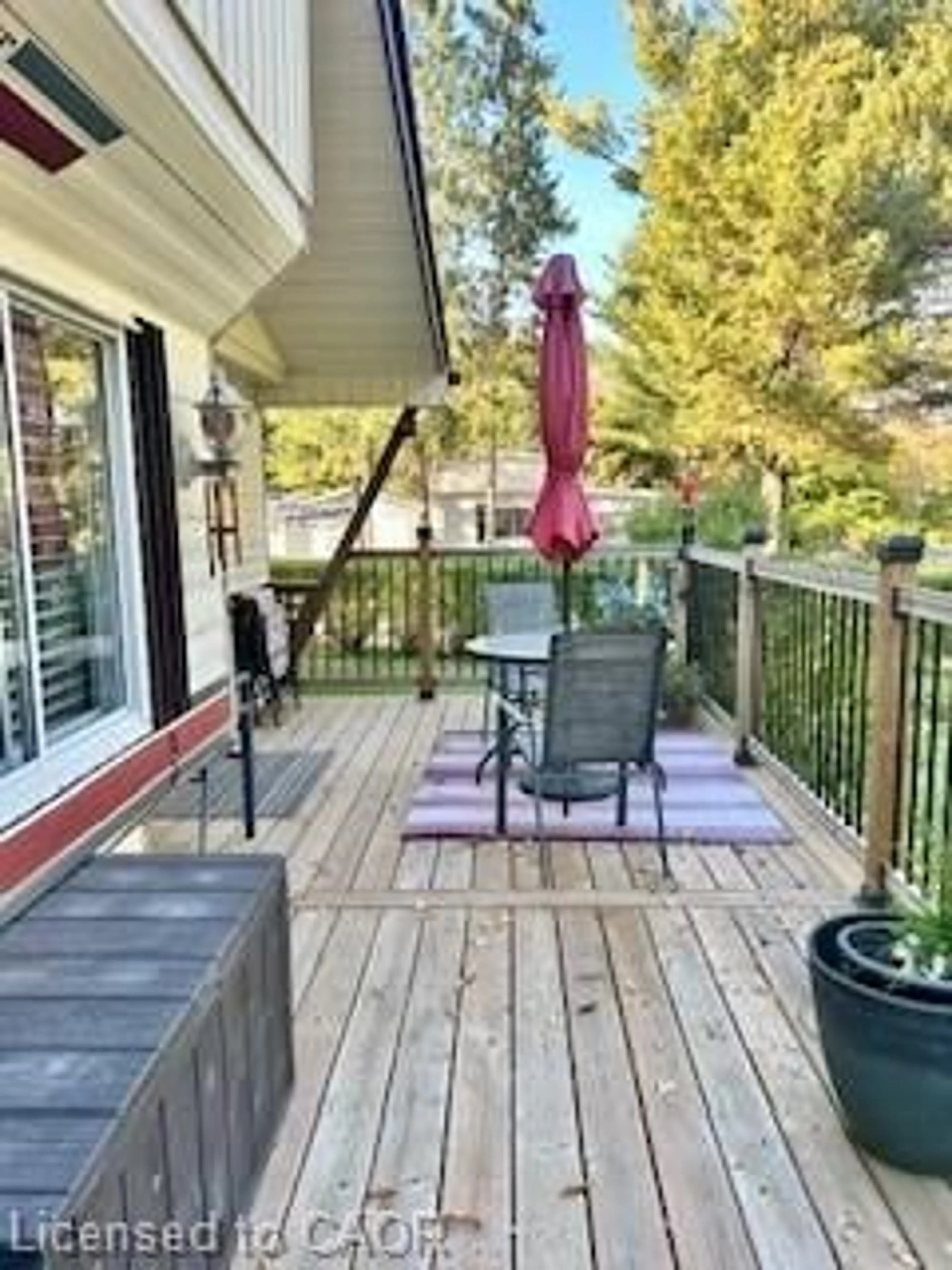 Patio, unknown for 673 Brant Waterloo Rd #503, Ayr Ontario N0B 1E0