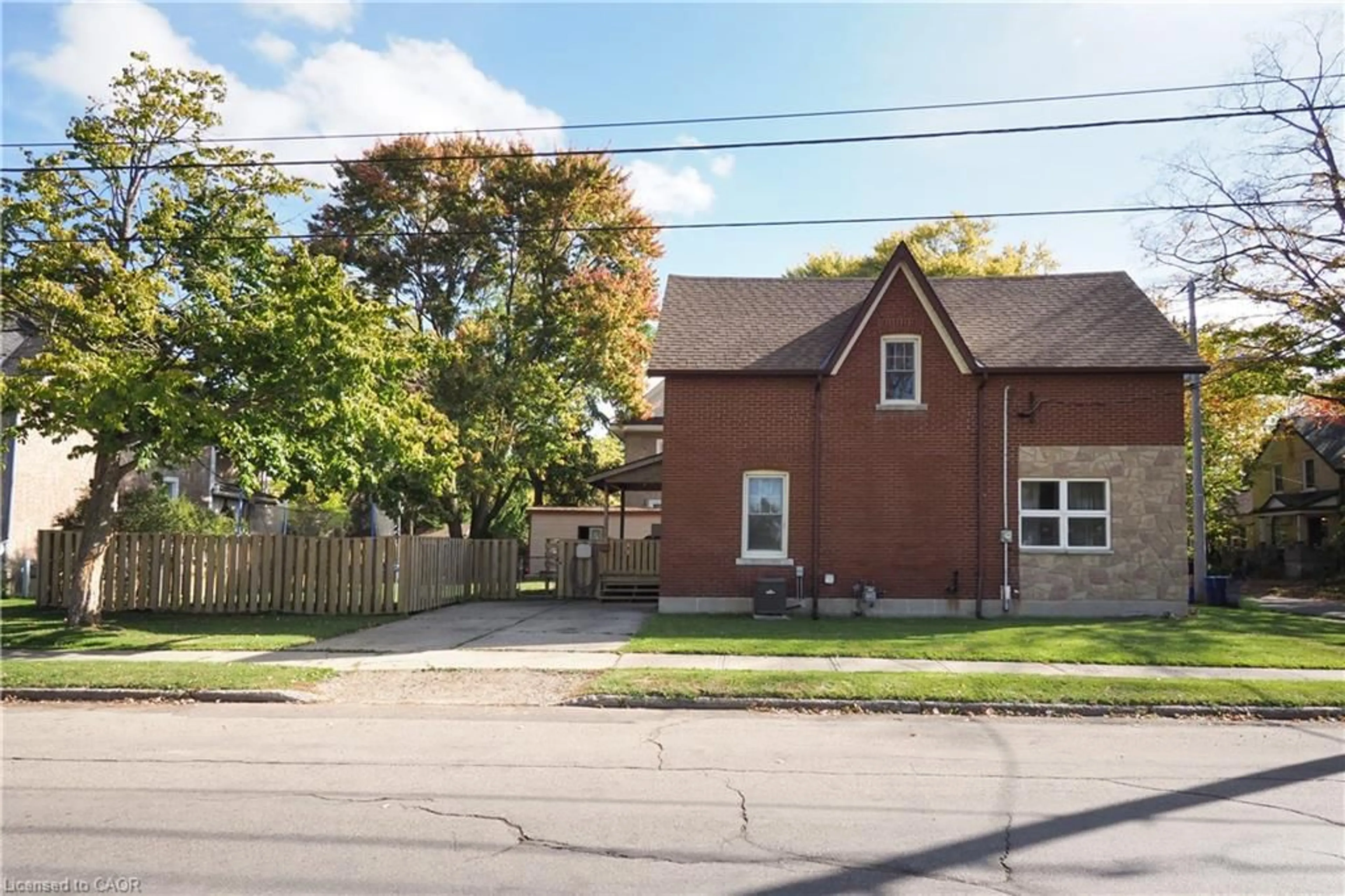 A pic from outside/outdoor area/front of a property/back of a property/a pic from drone, street for 127 Nile St, Stratford Ontario N5A 4C9