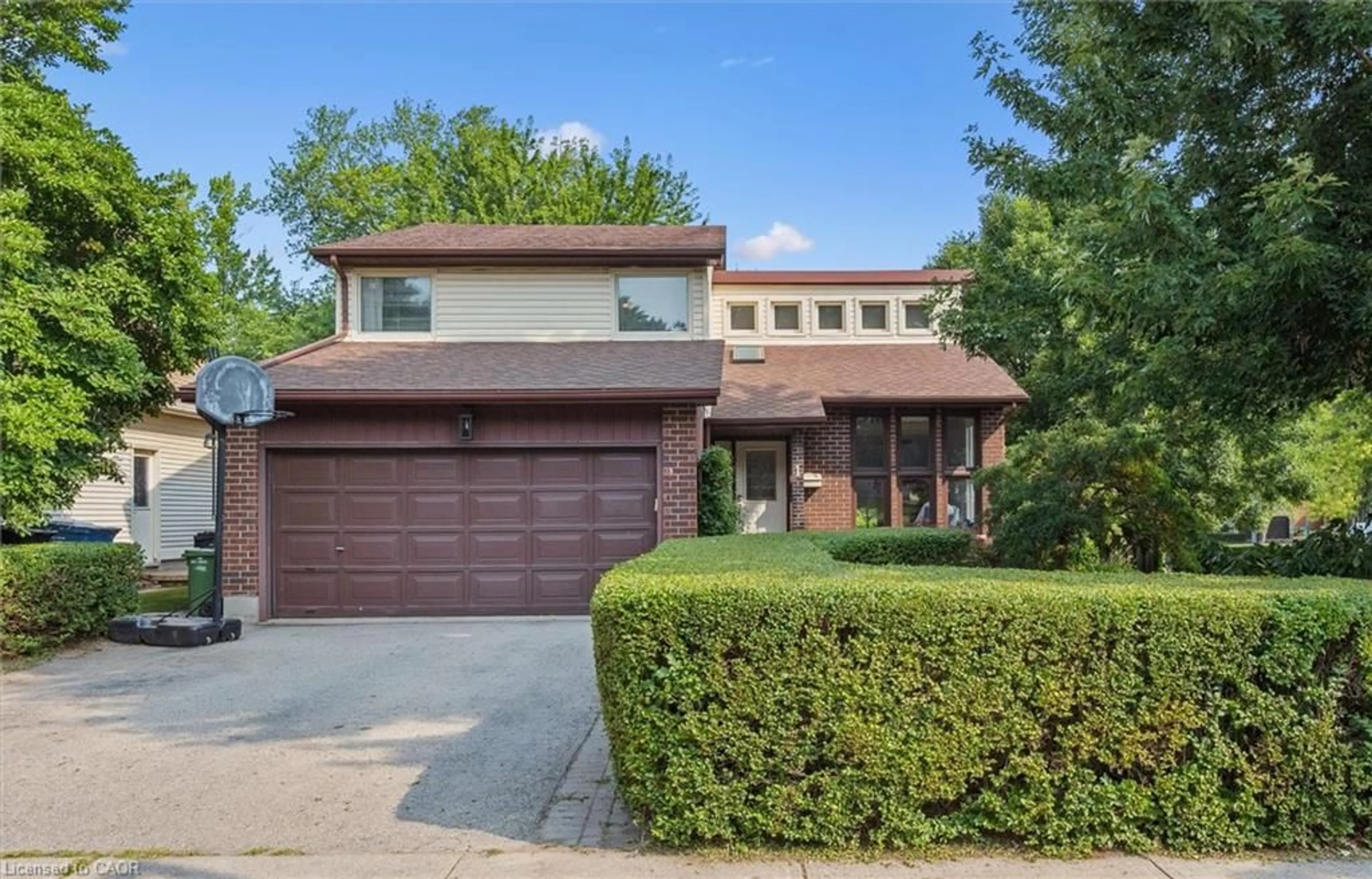 Home with brick exterior material, street for 1 Thornhill Dr, Guelph Ontario N1H 7Z6