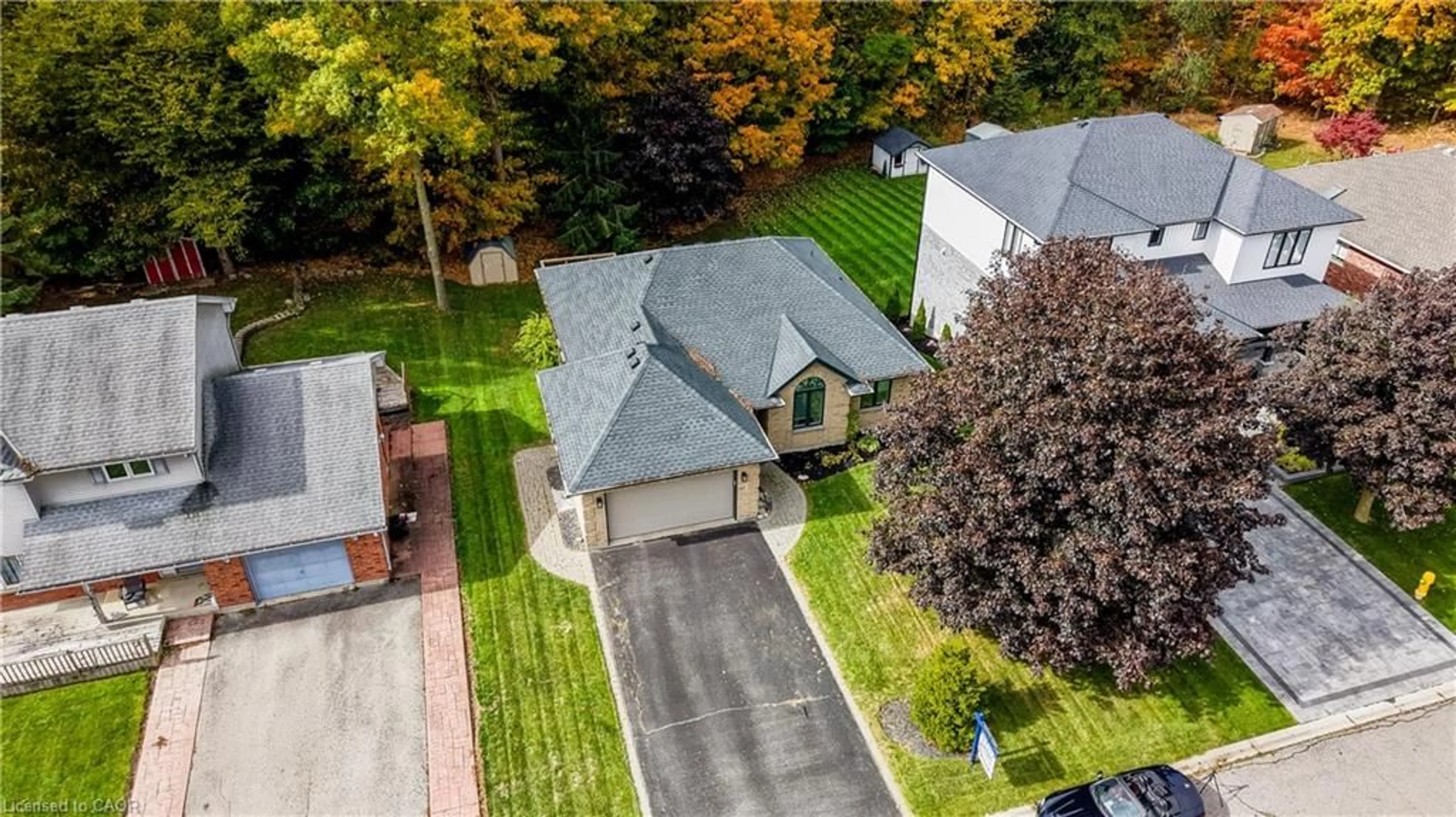 A pic from outside/outdoor area/front of a property/back of a property/a pic from drone, street for 51 Spring Street, Norwich Ontario N0J 1P0