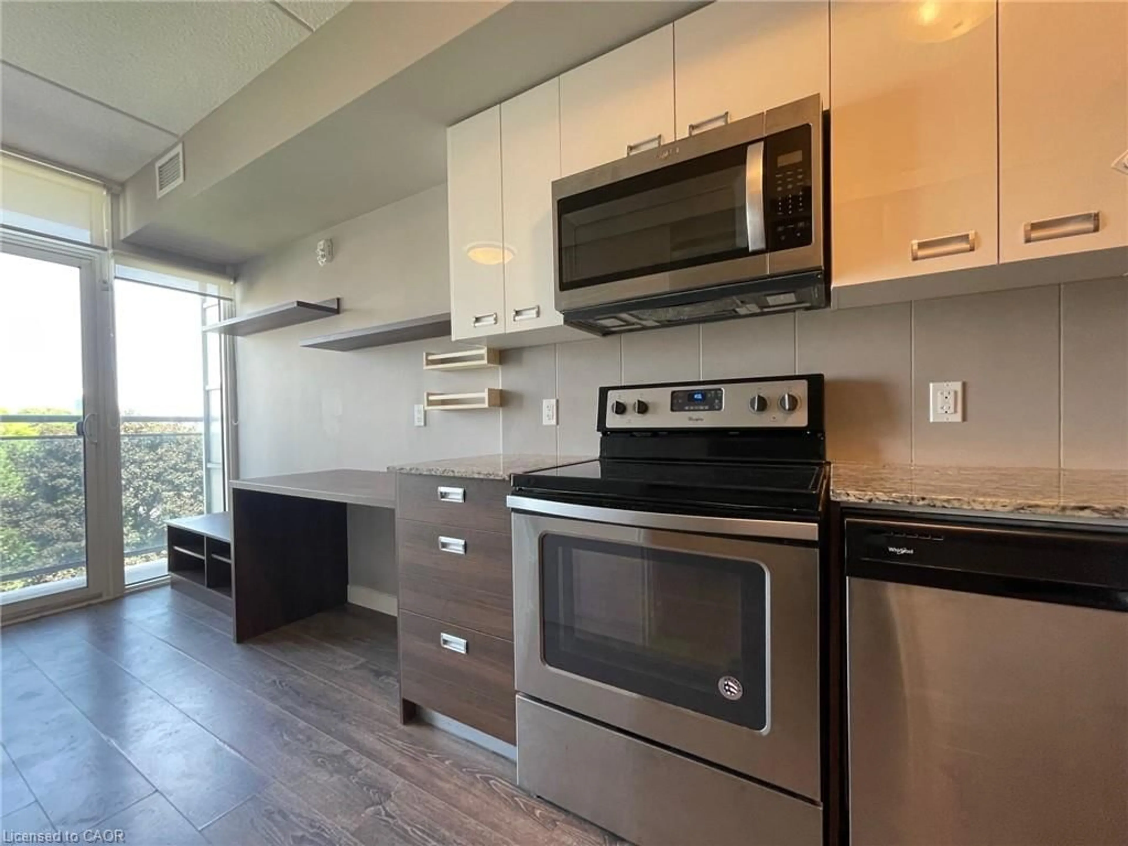 Standard kitchen, unknown for 308 Lester St #531, Waterloo Ontario N2L 3W6