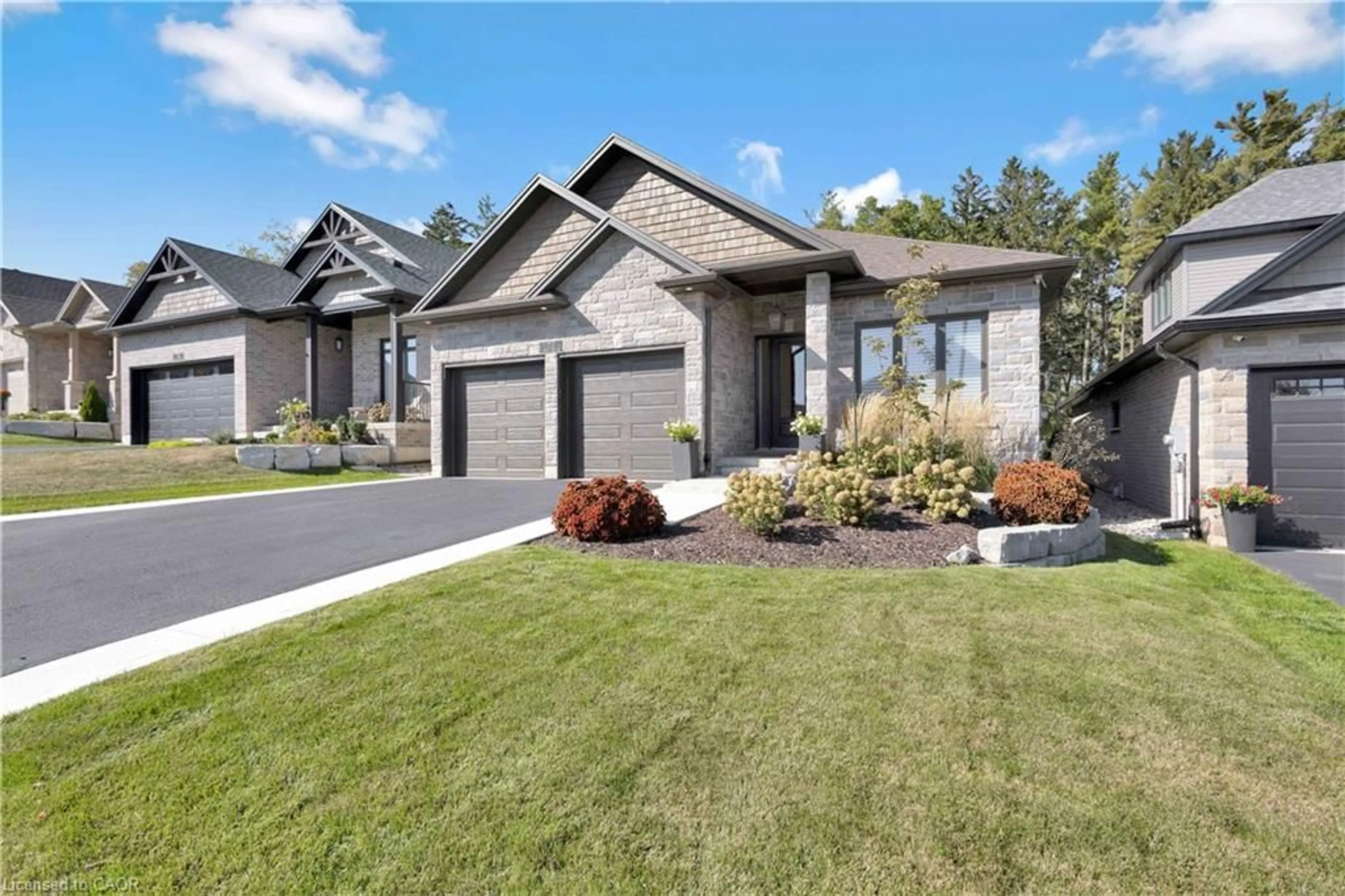 Home with brick exterior material, street for 72 Lorne Card Dr, Paris Ontario N3L 0E6