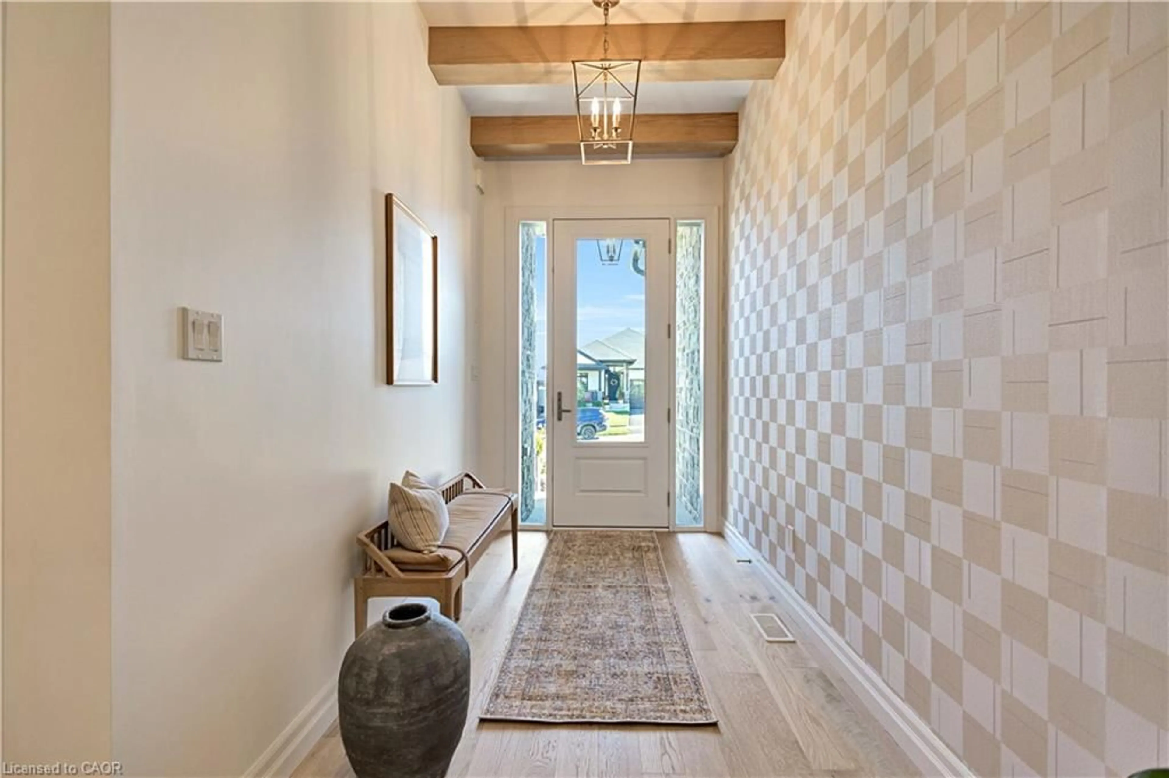 Indoor entryway for 72 Lorne Card Dr, Paris Ontario N3L 0E6