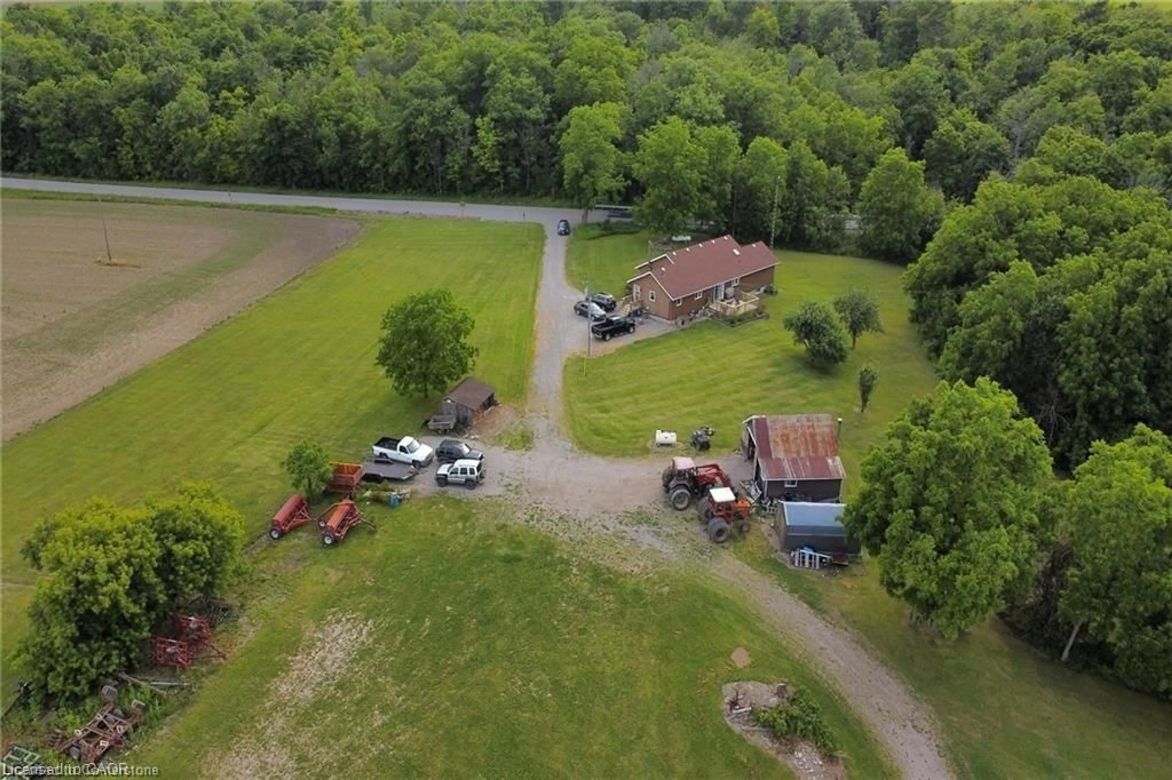 A pic from outside/outdoor area/front of a property/back of a property/a pic from drone, building for 290 Richert Rd, Haldimand County Ontario N0A 1E0