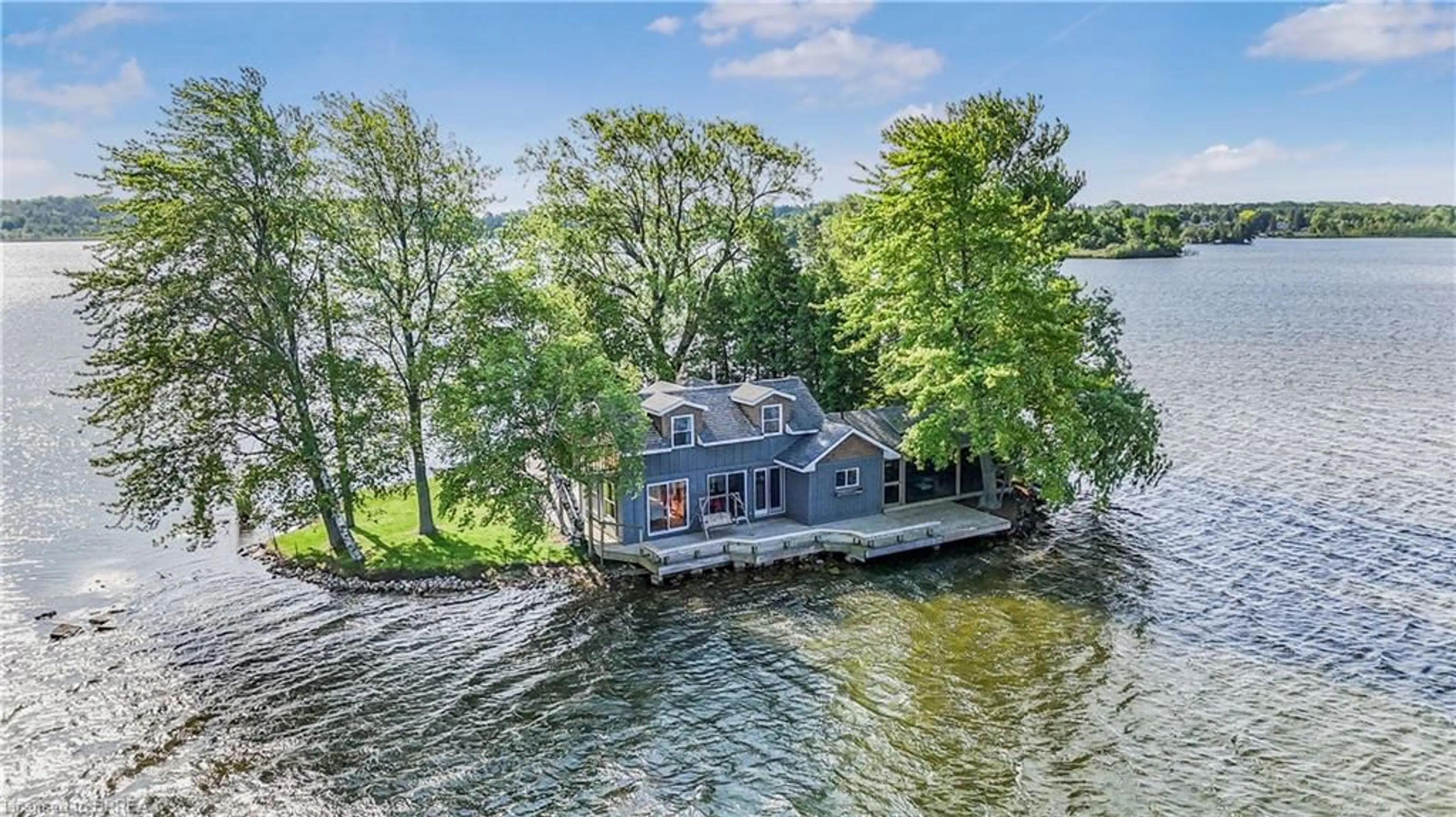 A pic from outside/outdoor area/front of a property/back of a property/a pic from drone, water/lake/river/ocean view for 43 Mcclintock Dr, Puslinch Ontario N3C 2V4
