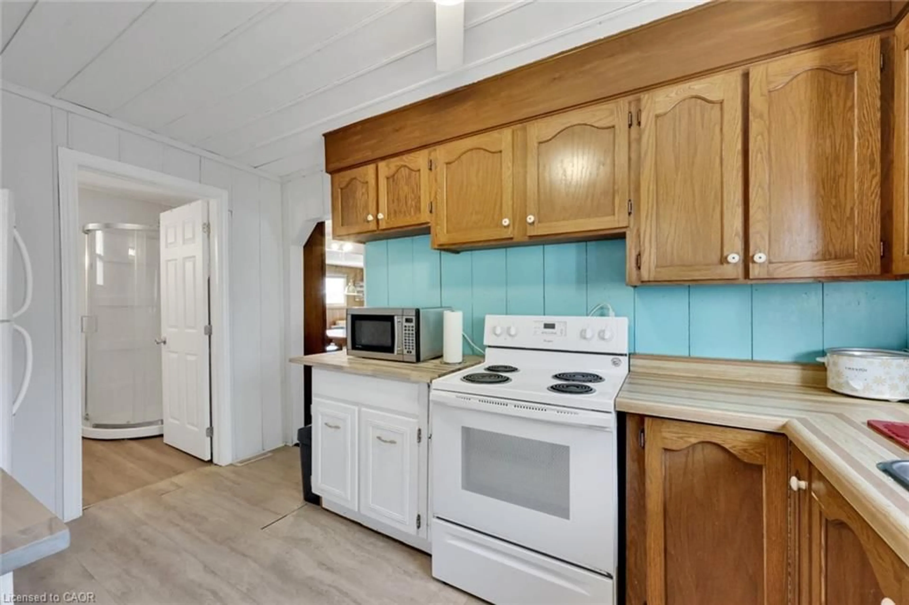 Standard kitchen, unknown for 11 Snooks Dr, Turkey Point Ontario N3Y 4J9
