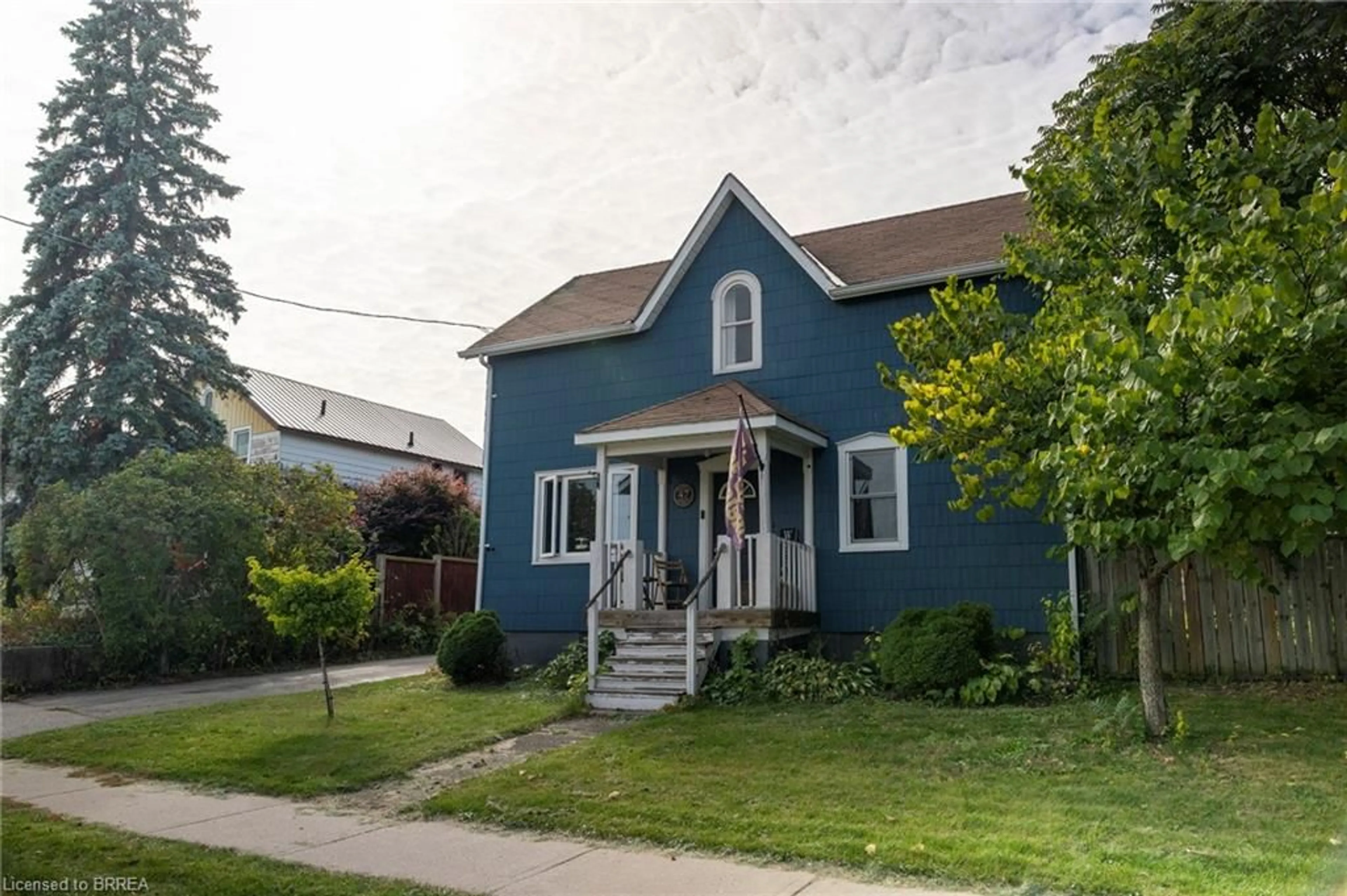 Home with vinyl exterior material, street for 47 Simcoe St, Scotland Ontario N0E 1R0