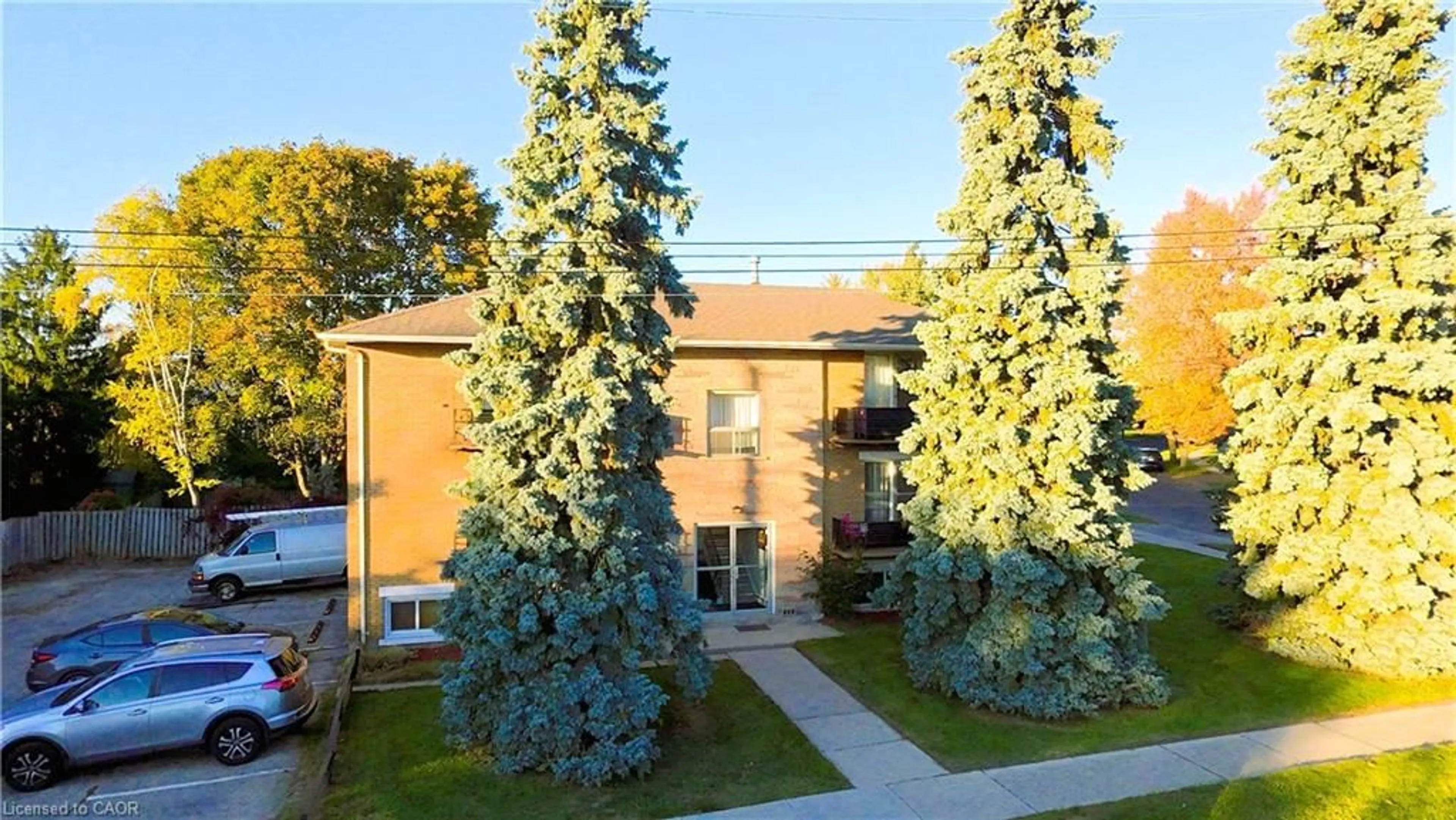 Patio, unknown for 164 Donald St, Kitchener Ontario N2B 3G8