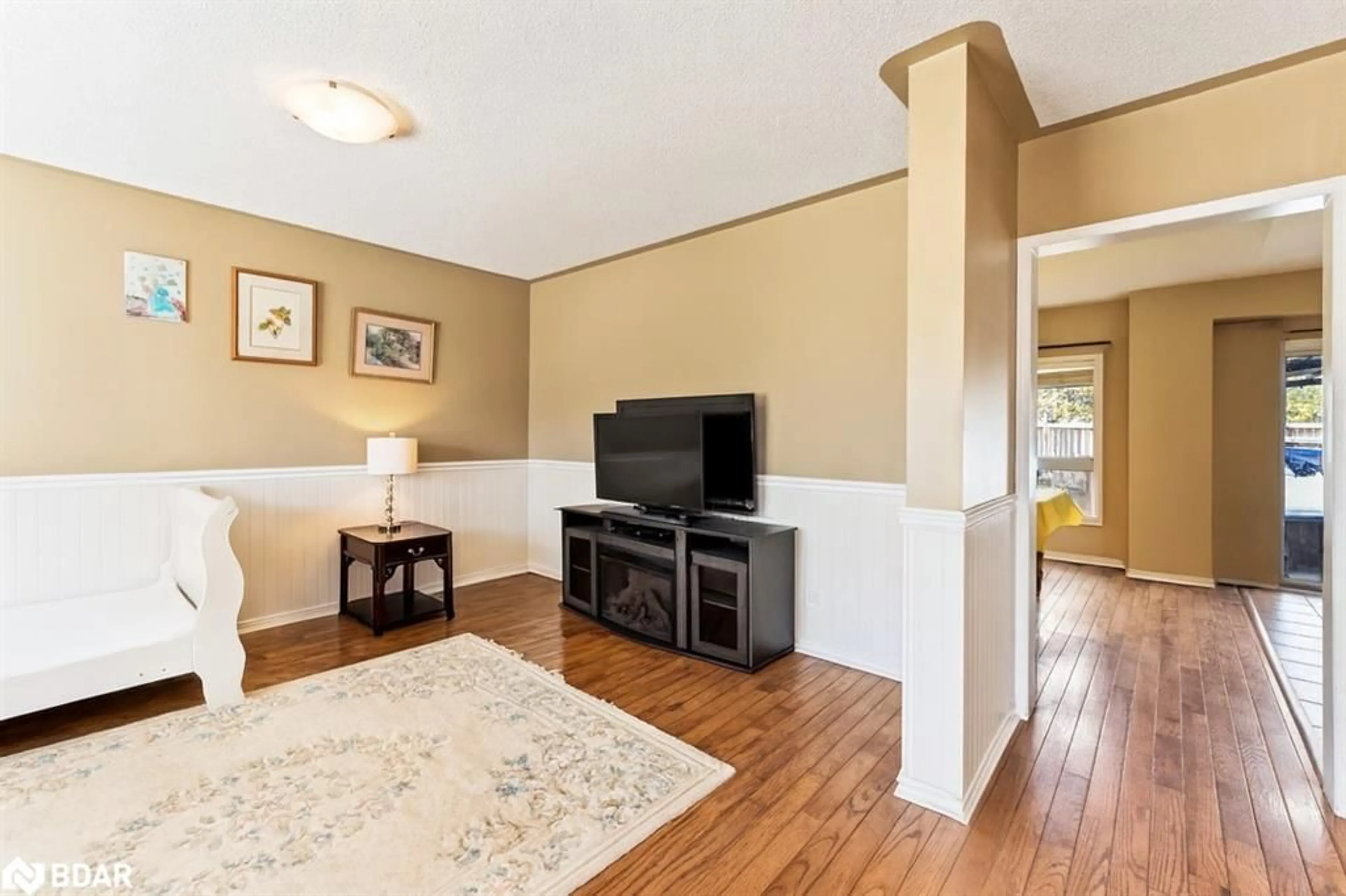 Unknown for 38 Truax Cres, Angus Ontario L3W 0C2