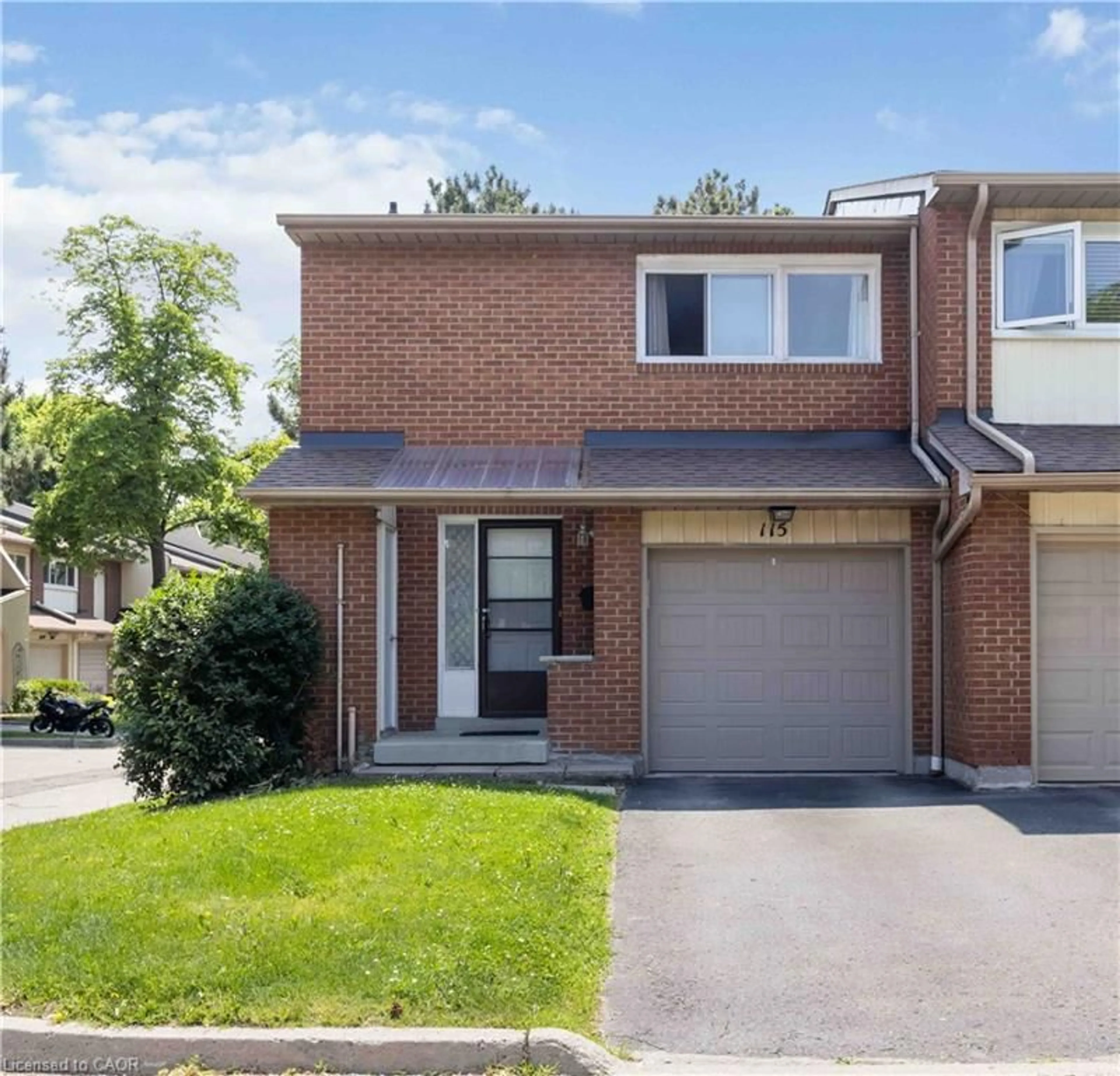 Home with brick exterior material, street for 1180 Mississauga Valley Blvd #115, Mississauga Ontario L5A 3M9