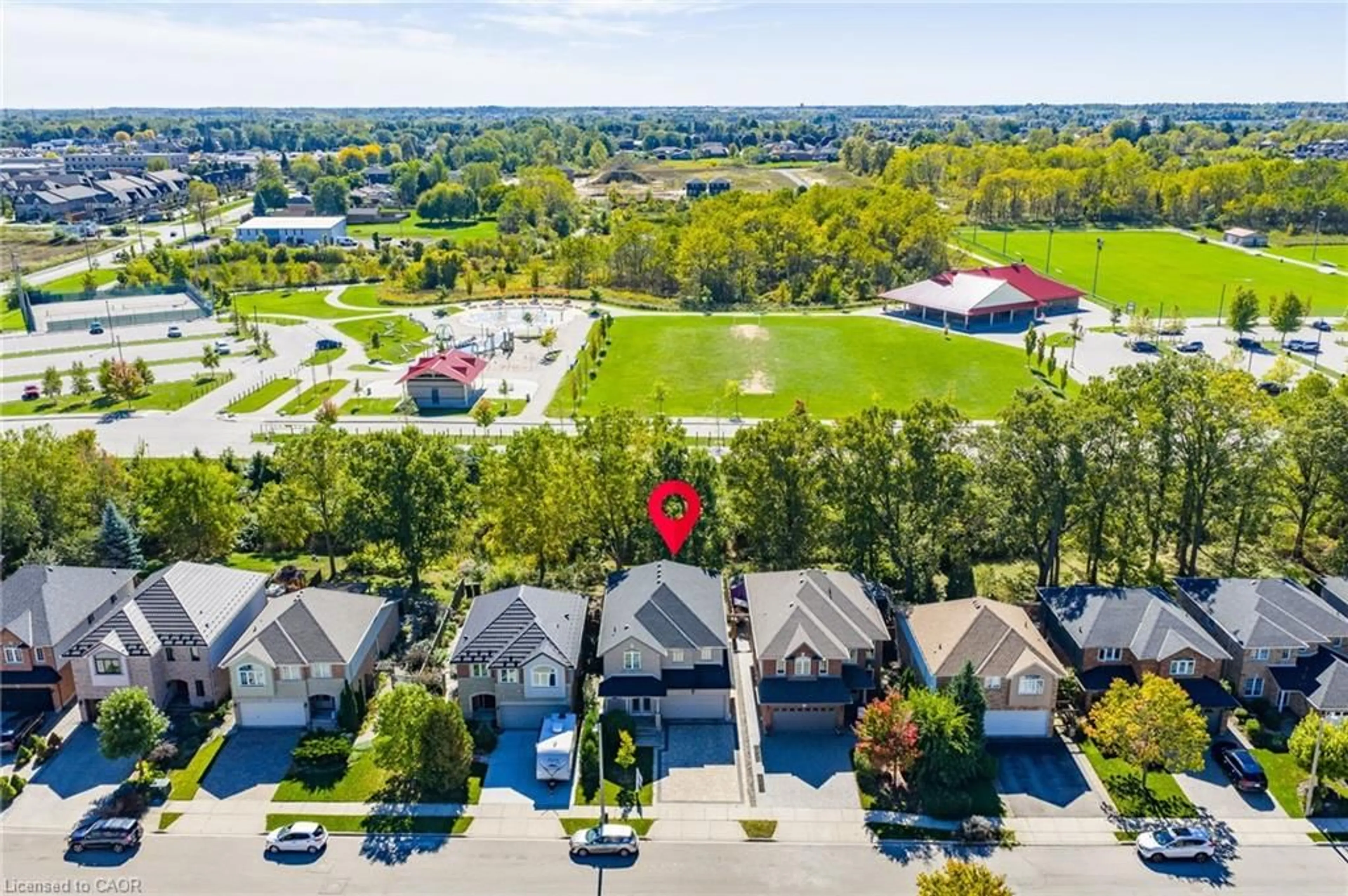 A pic from outside/outdoor area/front of a property/back of a property/a pic from drone, water/lake/river/ocean view for 35 Pantano Dr, Hamilton Ontario L9B 2Y4