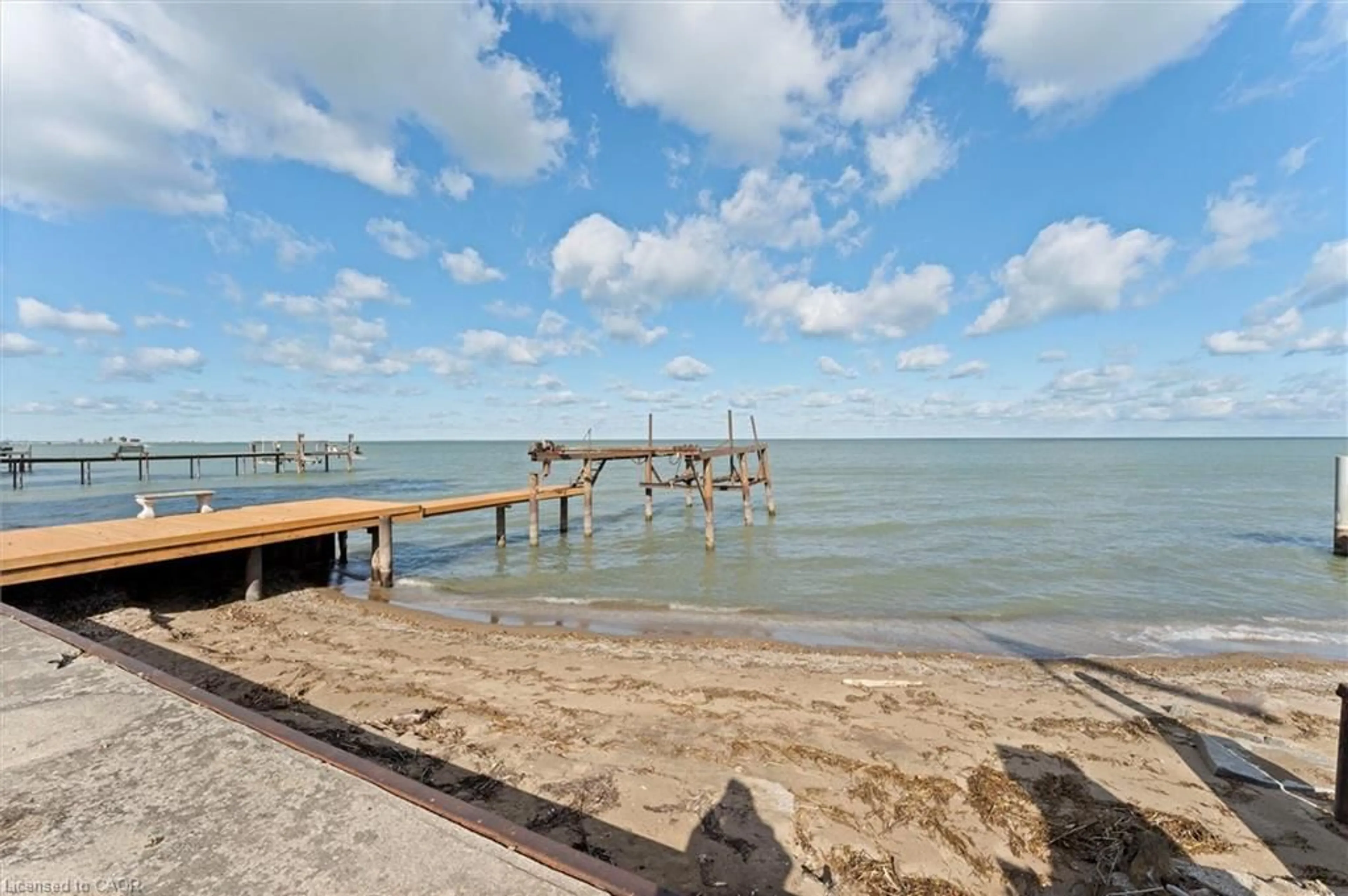 Patio, water/lake/river/ocean view for 139 Lakeview Dr, Belle River Ontario N0R 1A0