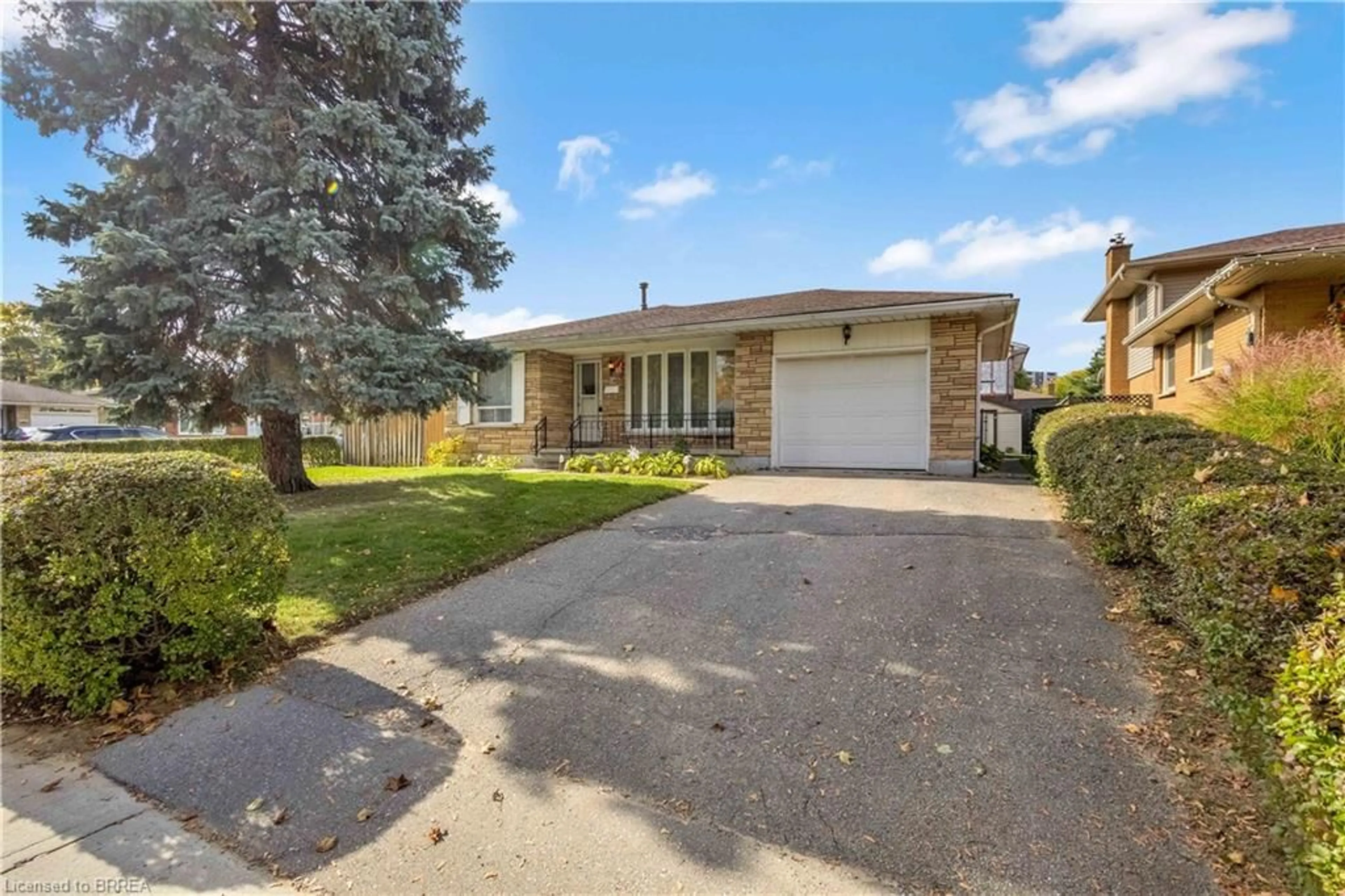 Home with brick exterior material, street for 14 Burdock Blvd, Brantford Ontario N3R 6B6