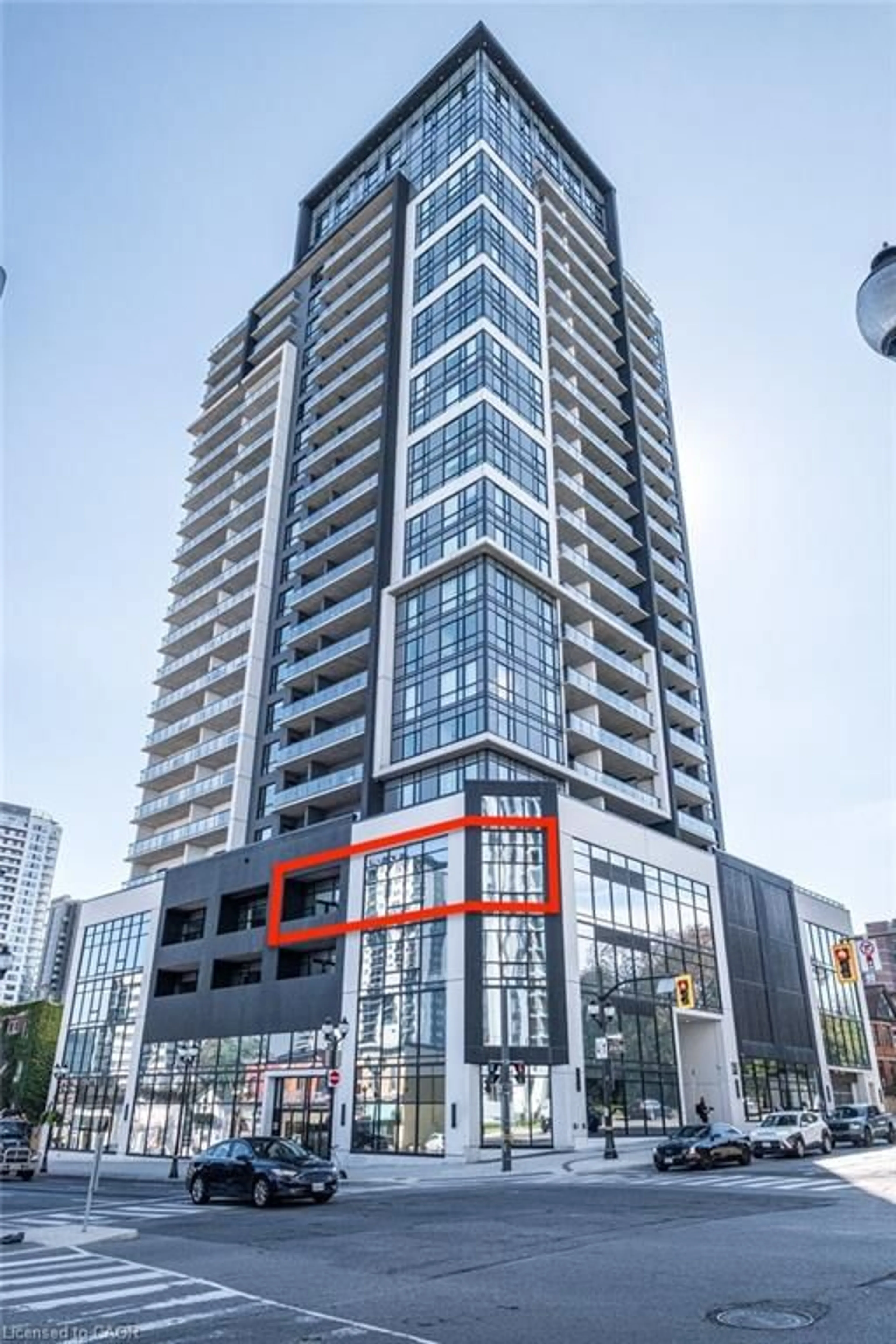 Unknown for 15 Queen St #401, Hamilton Ontario L8P 0C6
