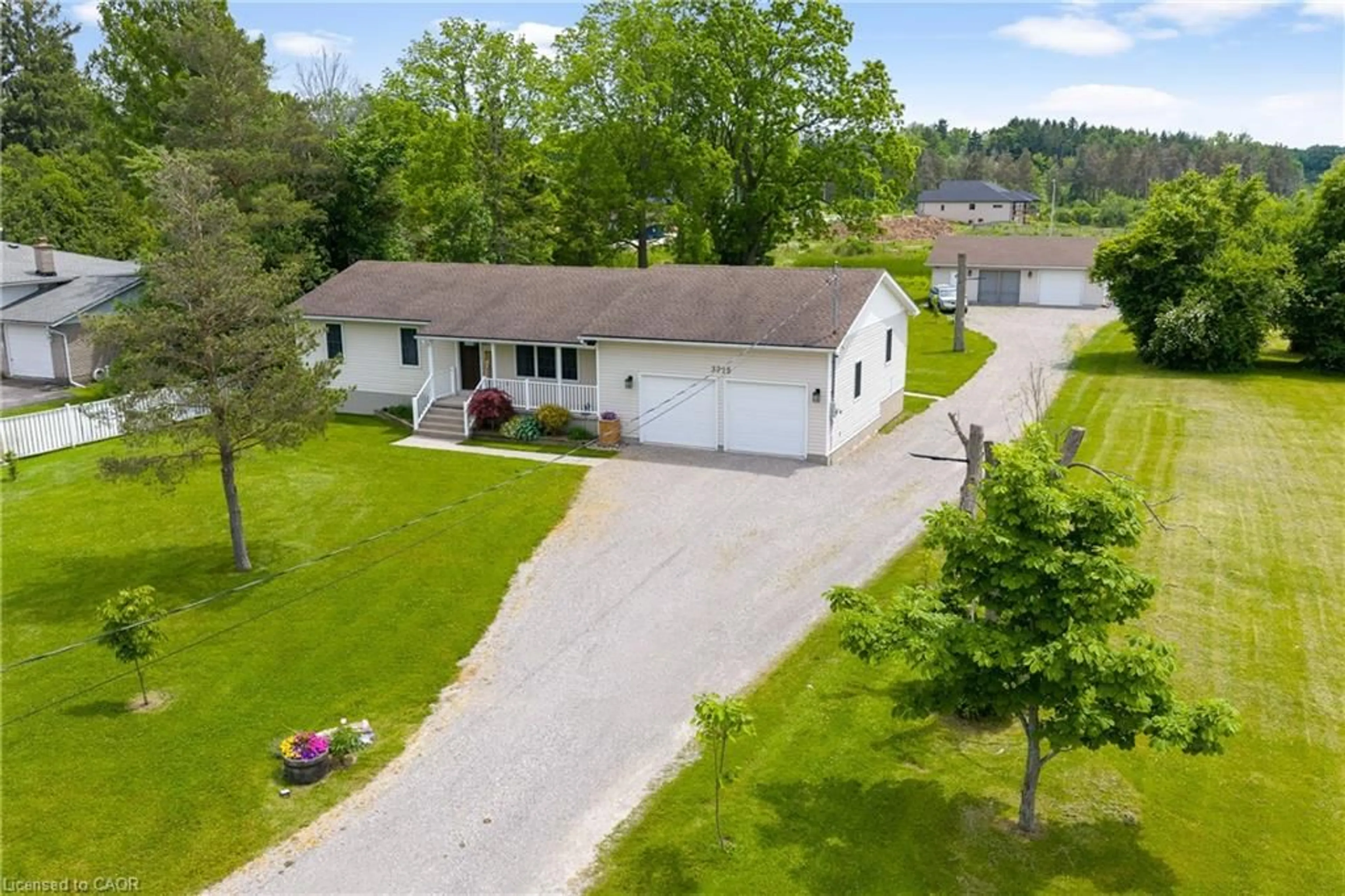 A pic from outside/outdoor area/front of a property/back of a property/a pic from drone, unknown for 3725 Nigh Rd, Ridgeway Ontario L0S 1N0