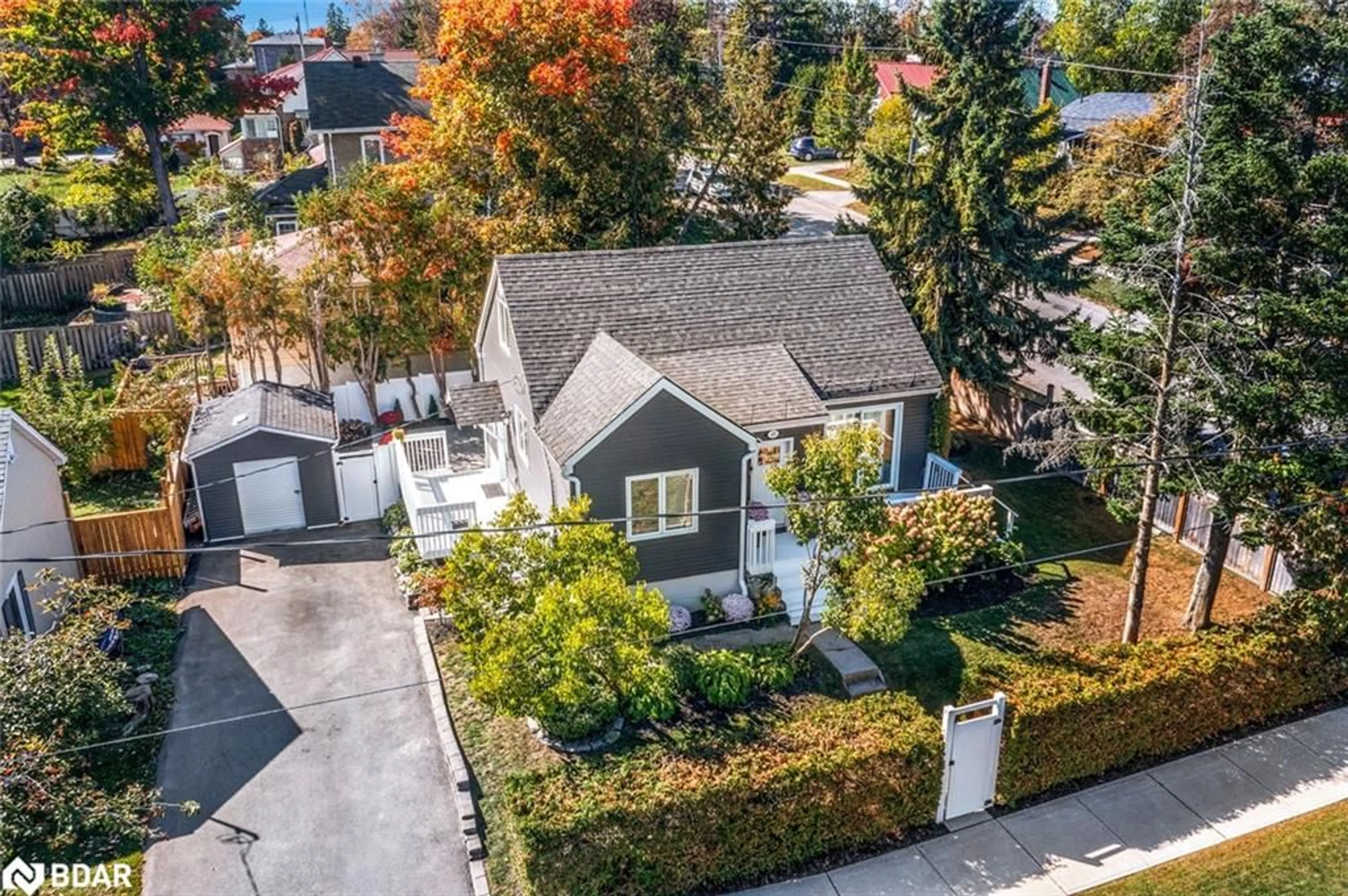 A pic from outside/outdoor area/front of a property/back of a property/a pic from drone, street for 45 Bleeker St, Orillia Ontario L3V 5Z1