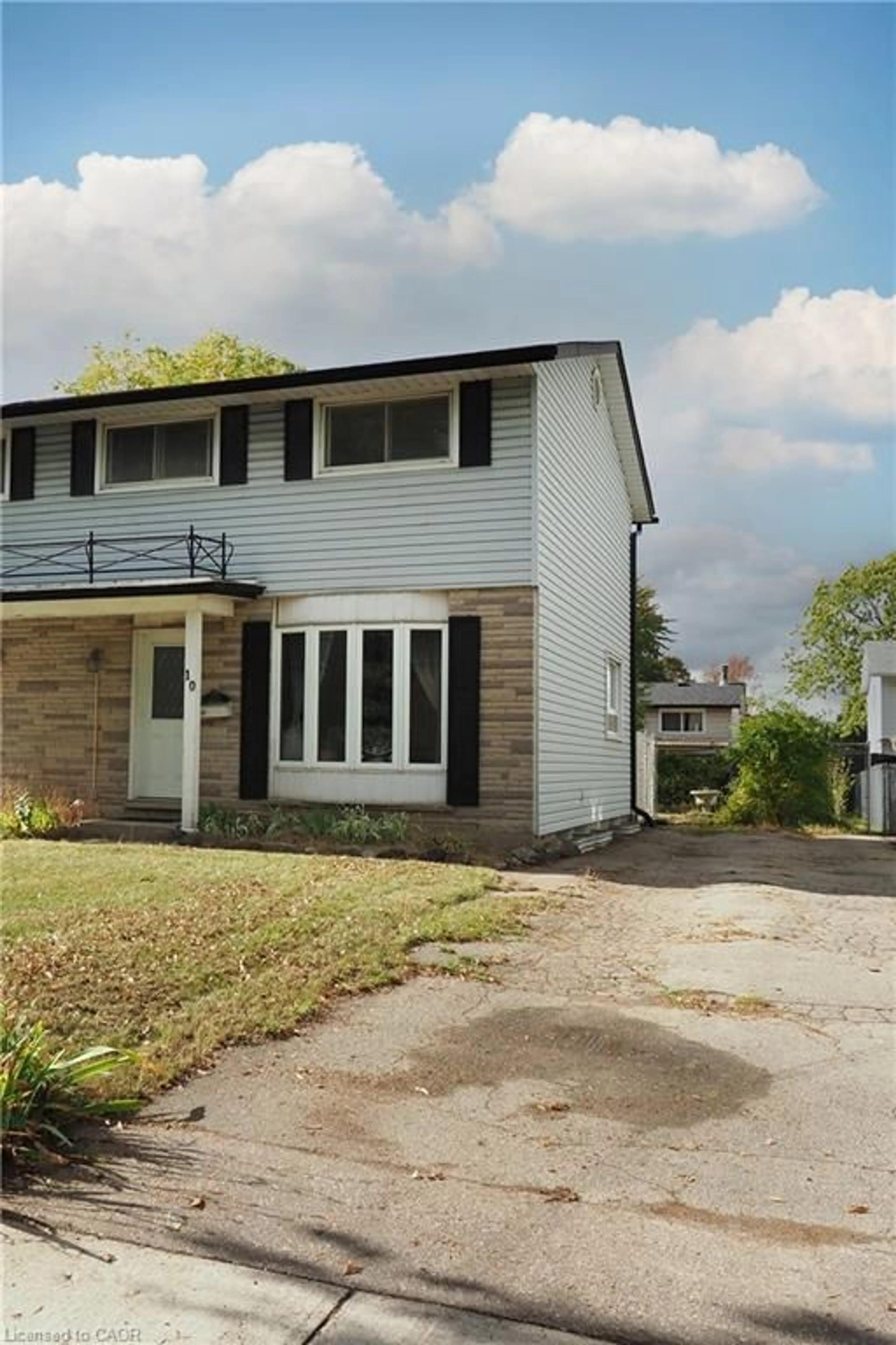 Unknown for 10 Balfour Cres, Kitchener Ontario N2C 1Z5