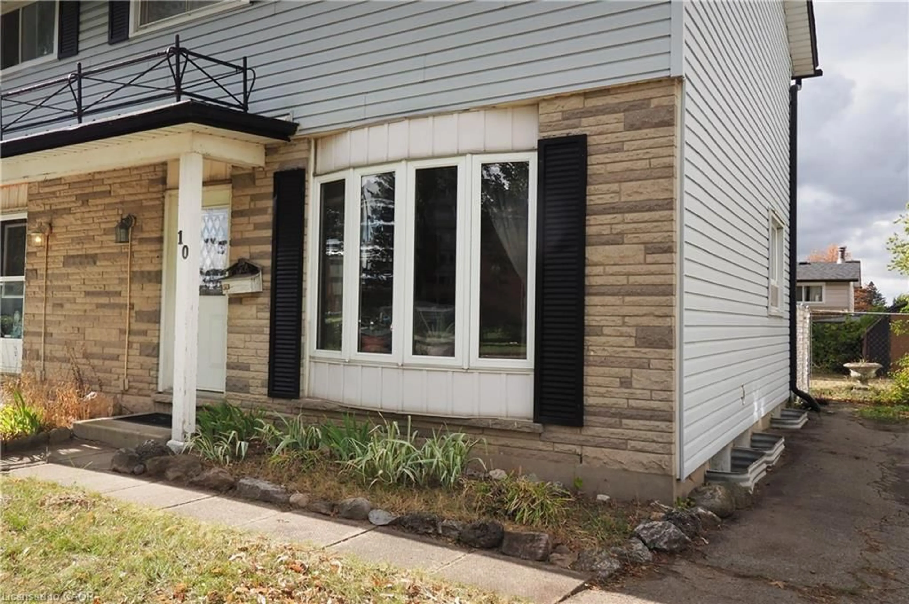 Unknown for 10 Balfour Cres, Kitchener Ontario N2C 1Z5