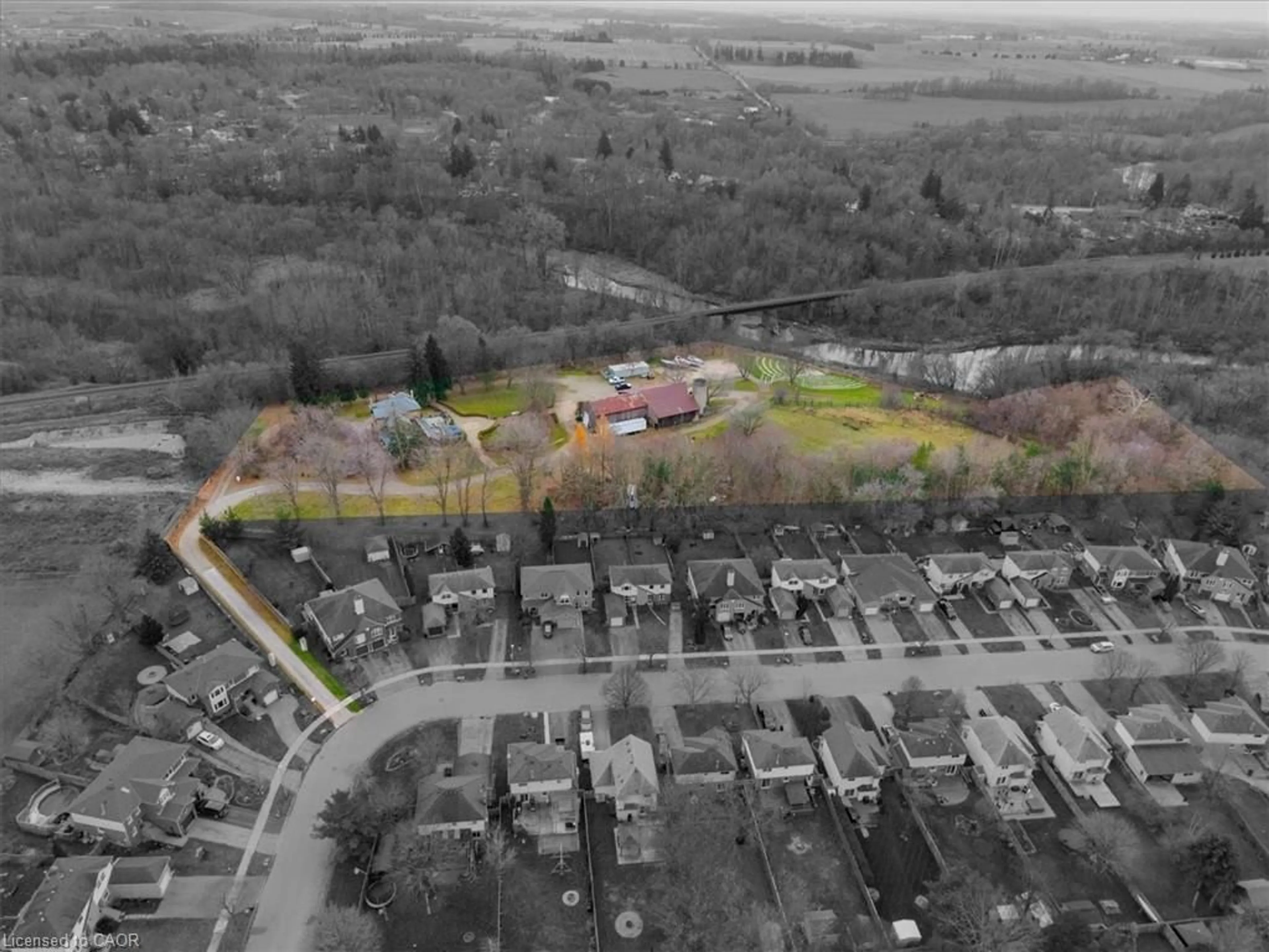 A pic from outside/outdoor area/front of a property/back of a property/a pic from drone, street for 180B Nith River Way, Ayr Ontario N0B 1E0