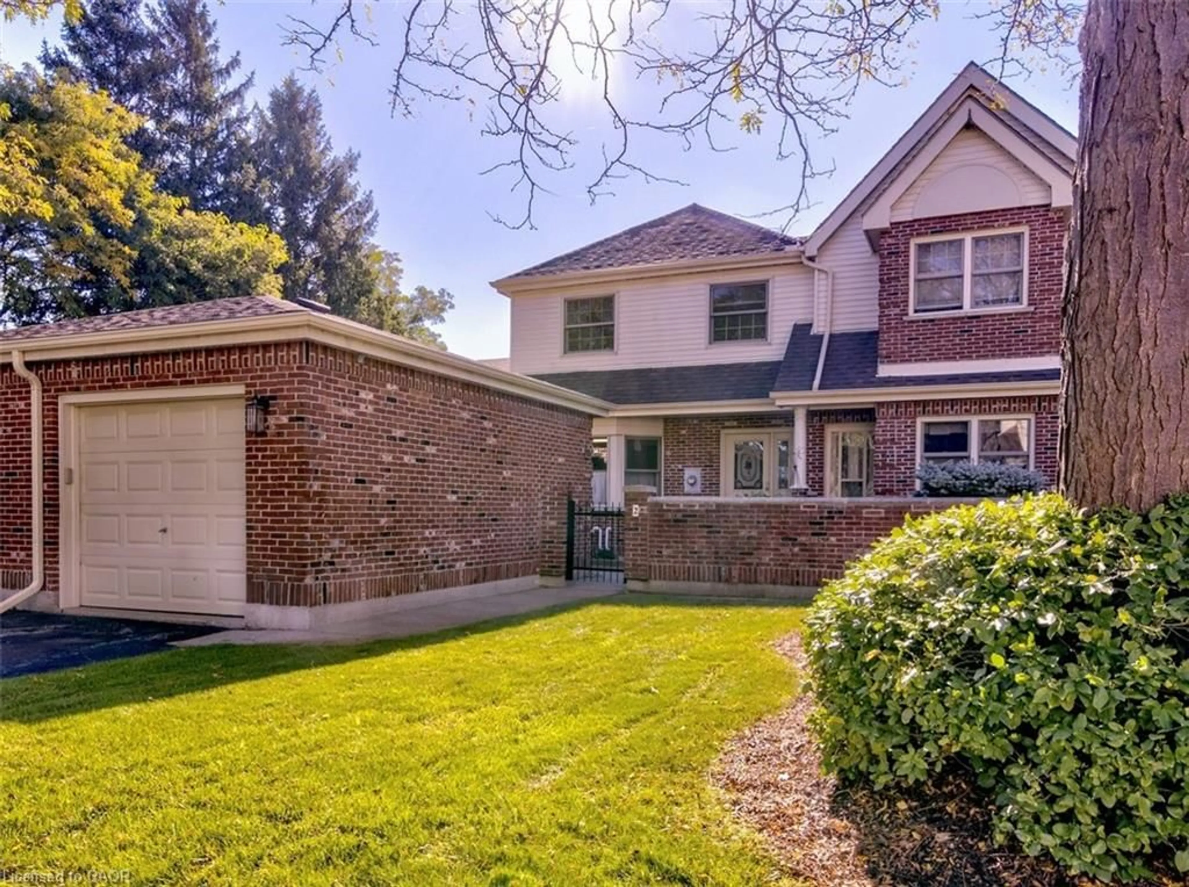 Home with brick exterior material, street for 42 Donly Dr #2, Simcoe Ontario N3Y 5L2