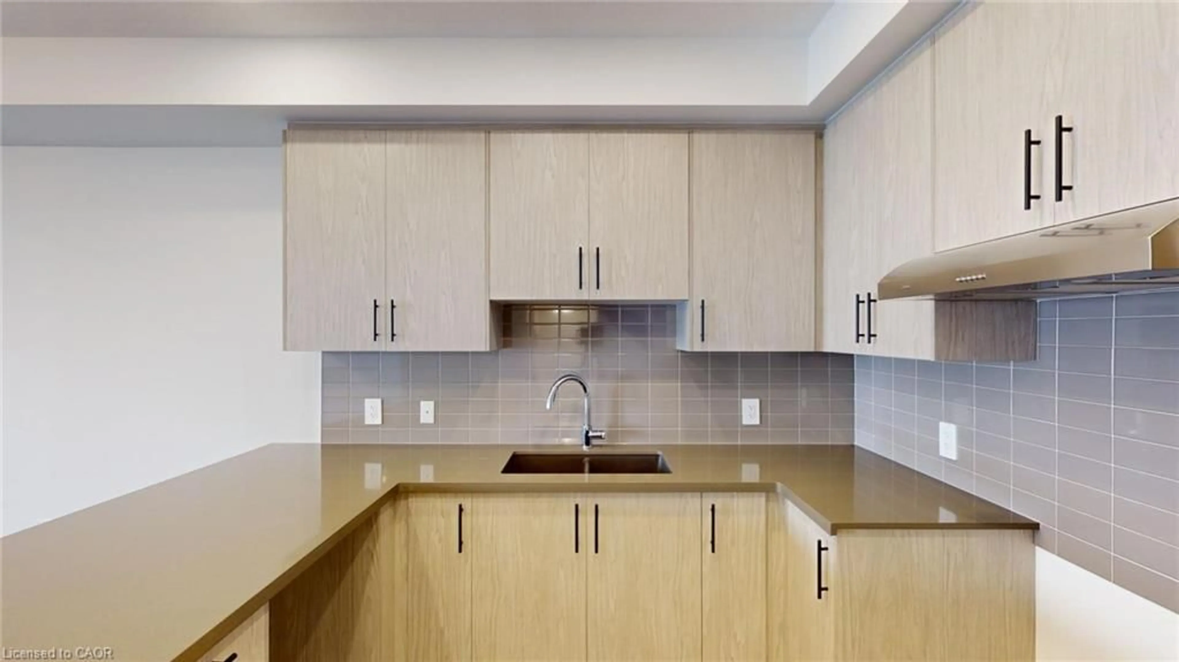 Standard kitchen, unknown for 214 Rockledge Dr, Hannon Ontario L0R 1P0