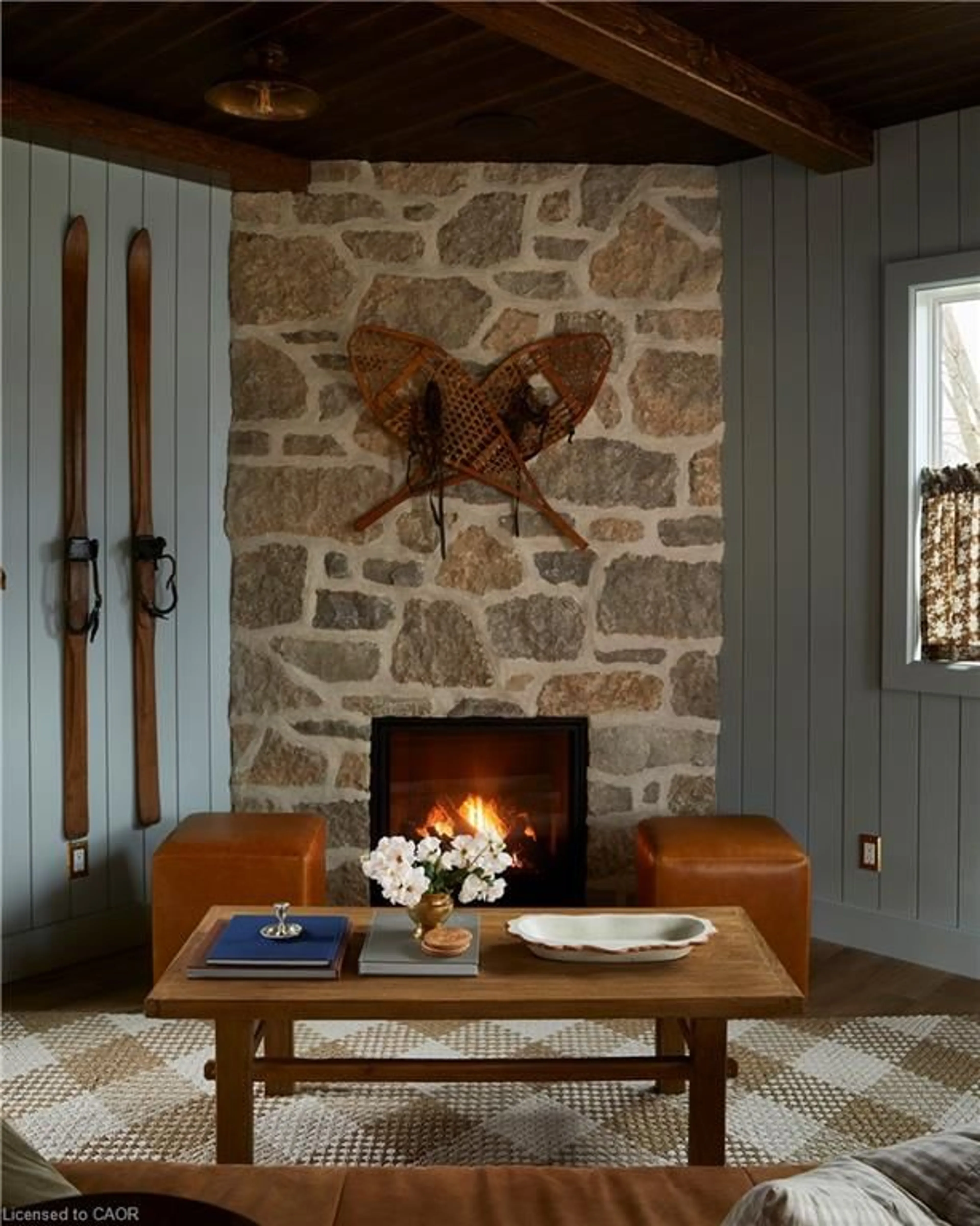 Indoor entryway for 235474 Grey Road 13, Kimberley Ontario N0C 1G0