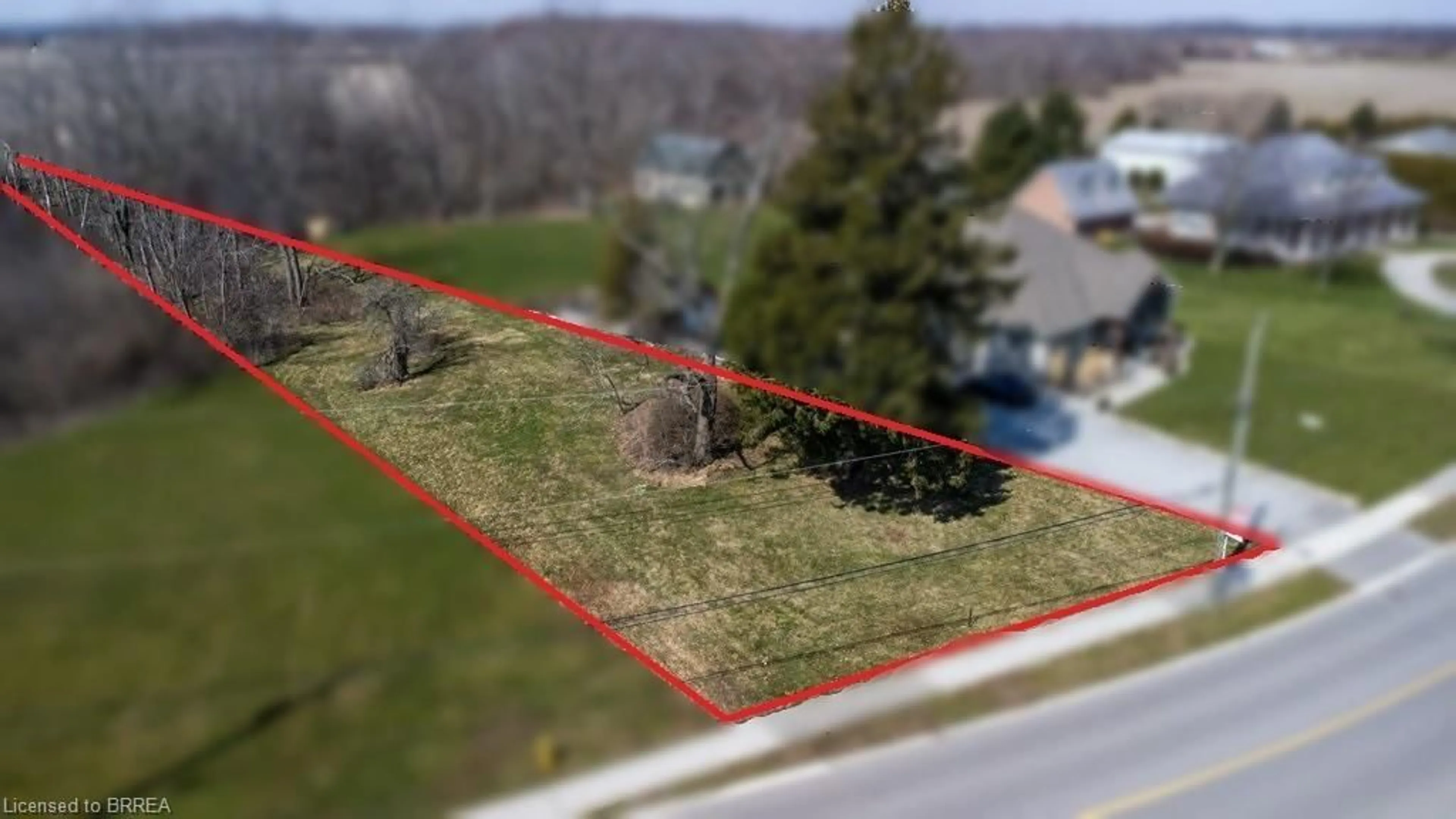 A pic from outside/outdoor area/front of a property/back of a property/a pic from drone, street for 75 Wolven St, Port Rowan Ontario N0E 1M0