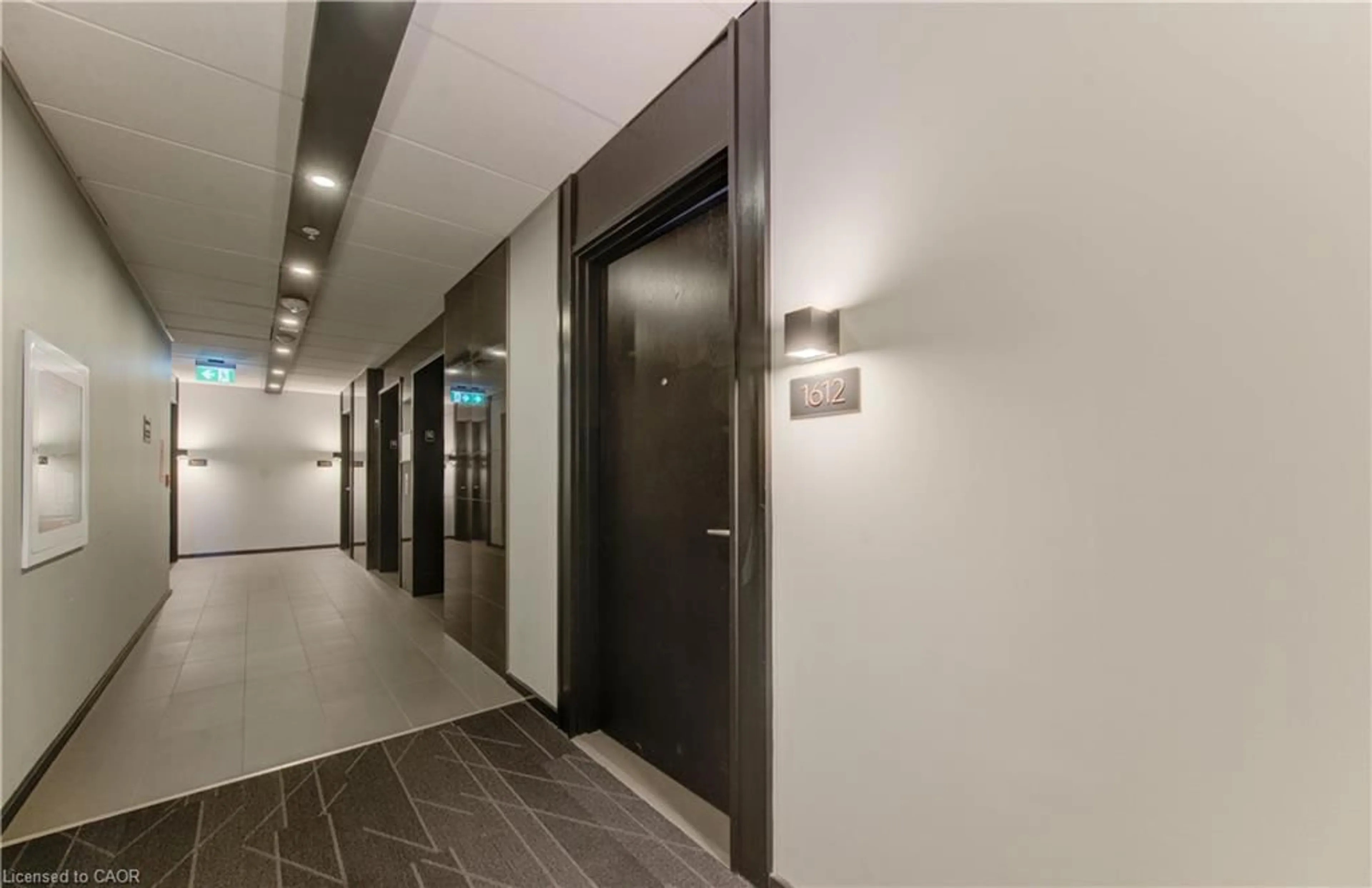 Indoor foyer for 181 King Street South #1612, Waterloo Ontario N2J 0E7