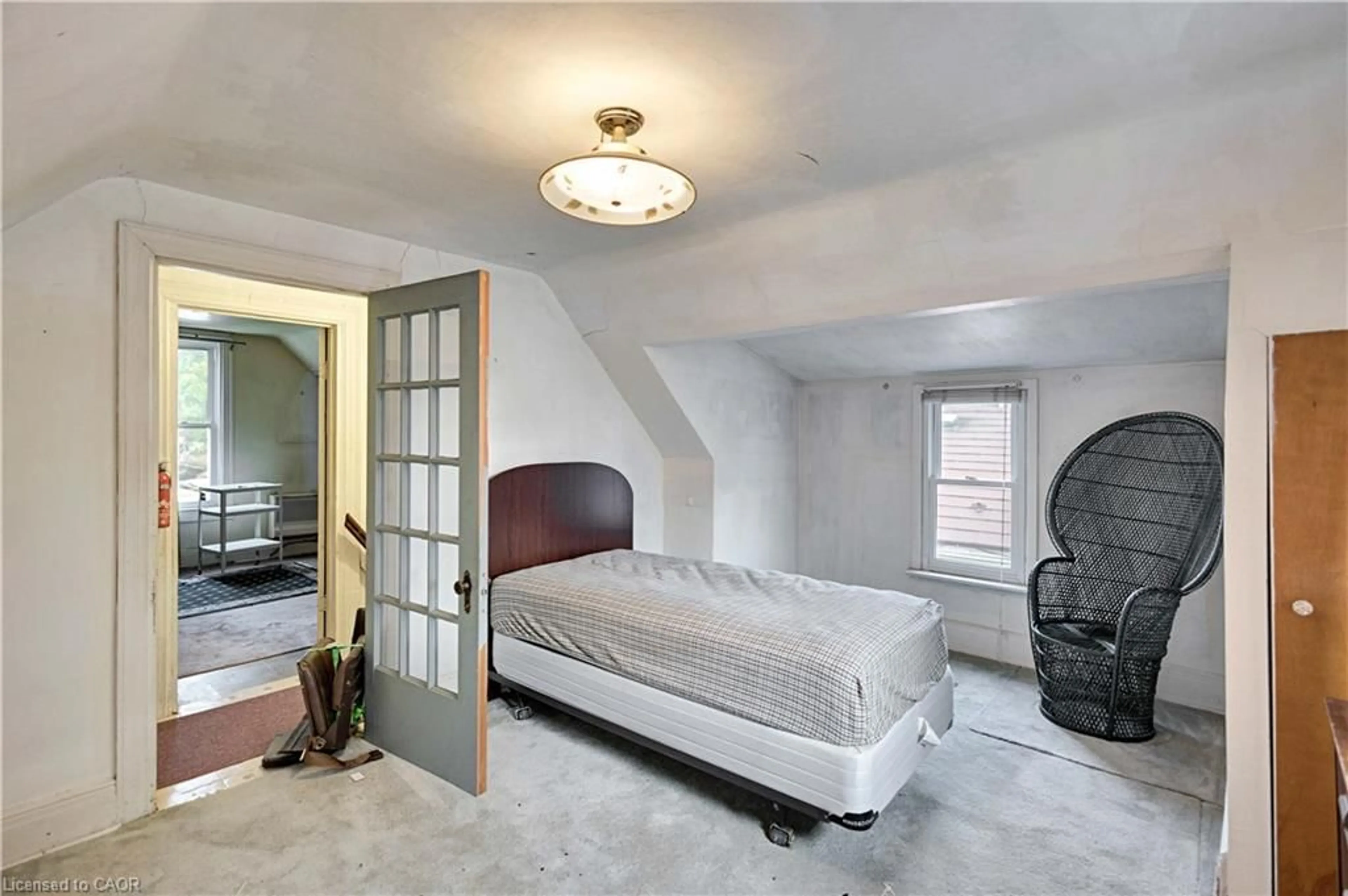 Bedroom with bed, unknown for 24 East 24th St, Hamilton Ontario L8V 2X7