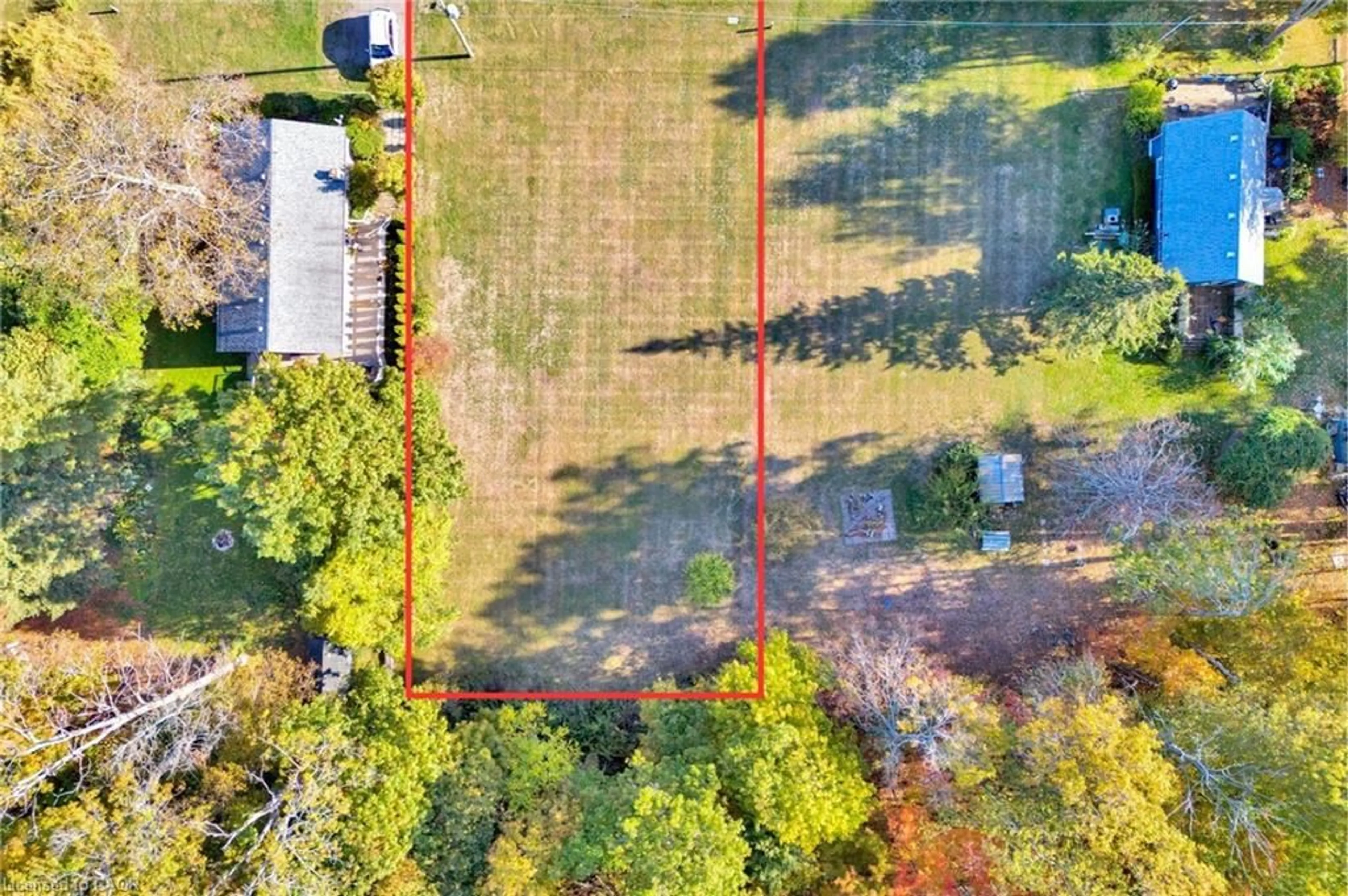 A pic from outside/outdoor area/front of a property/back of a property/a pic from drone, unknown for 527 Avalon Lane, Simcoe Ontario N3Y 4K2