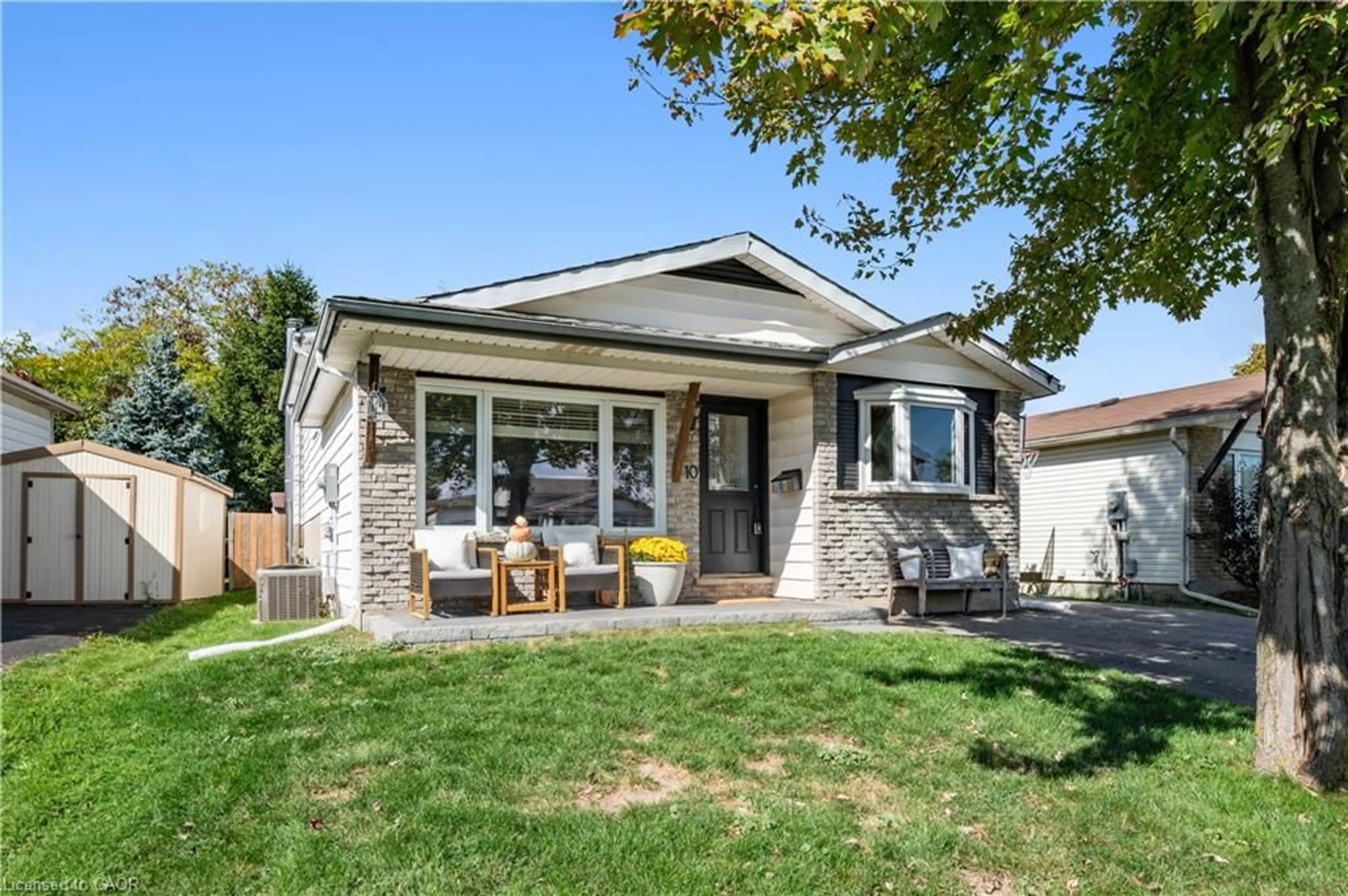 Unknown for 10 Broken Oak Cres, Kitchener Ontario N2N 1N7